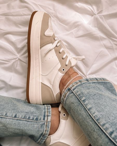 Affordable neutral sneakers 30% off! These are very comfy and fits TTS! These are so cute for spring!


#LTKSeasonal #LTKsalealert #LTKshoecrush