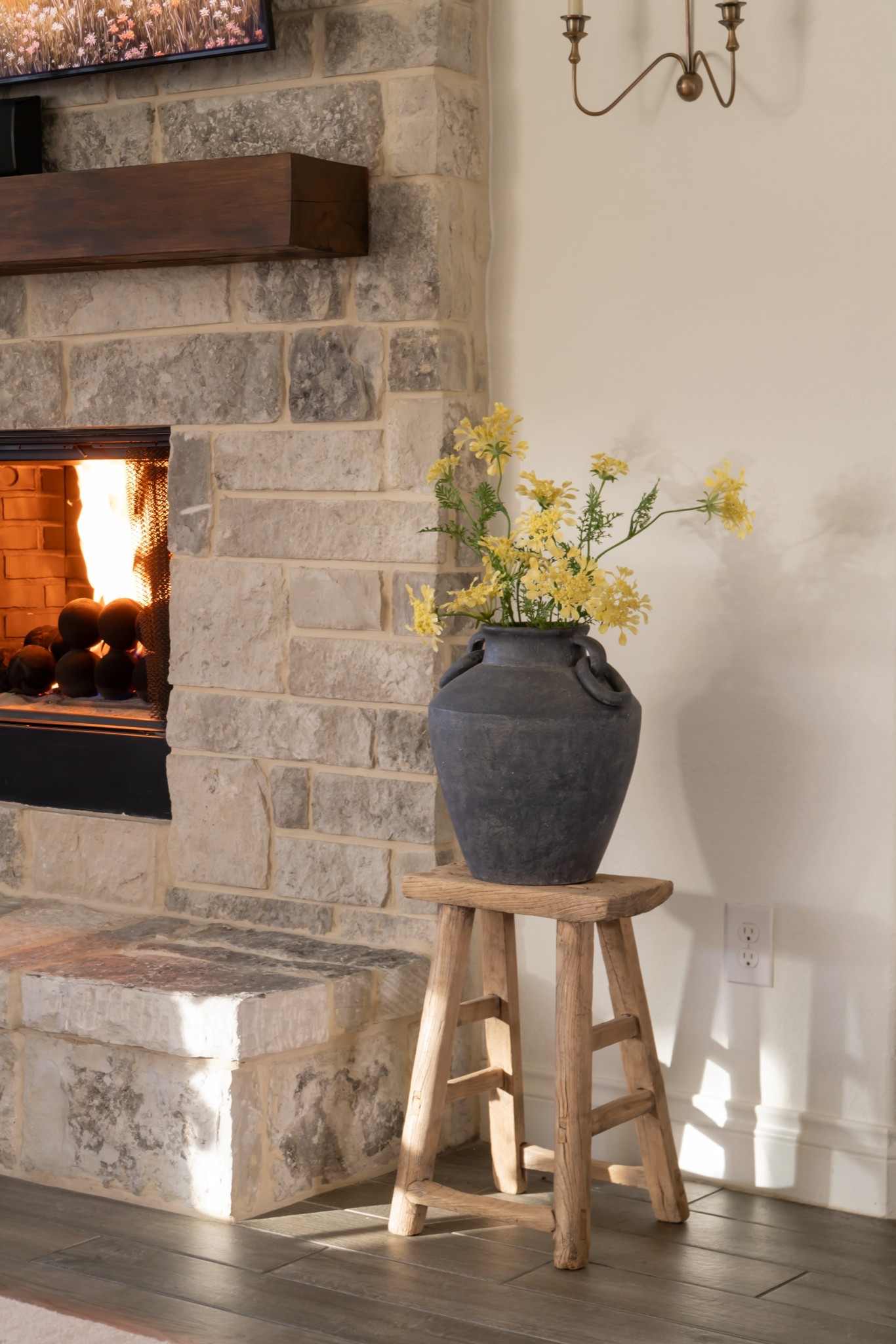 This vintage stool & stem combo 🥹✨ 

#LTKdayinmylife #LTKHome #LTKSeasonal