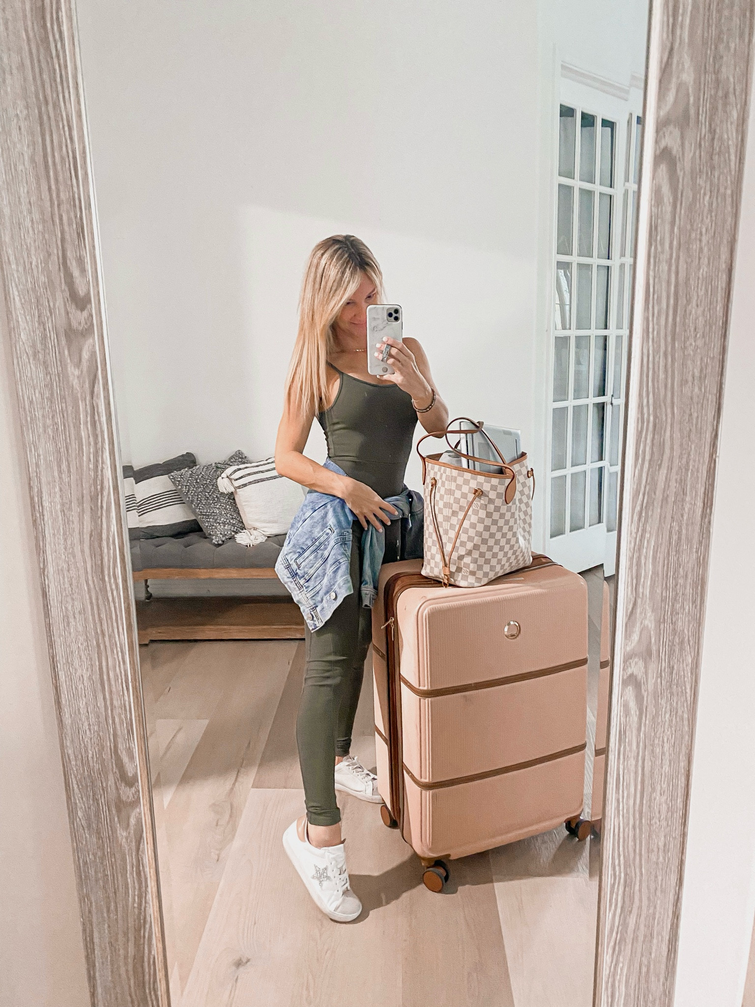 Travel Look! 

#LTKstyletip #LTKshoecrush #LTKSeasonal