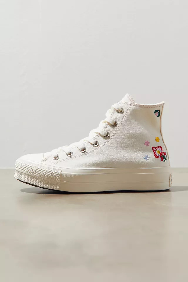 Converse Chuck Taylor All Star Lift Floral Embroidery Platform High Top Sneaker | Urban Outfitters (US and RoW)