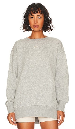 Nike NSW Fleece Crewneck Sweatshirt in Grey. - size S (also in M, XS, XXS) | Revolve Clothing (Global)