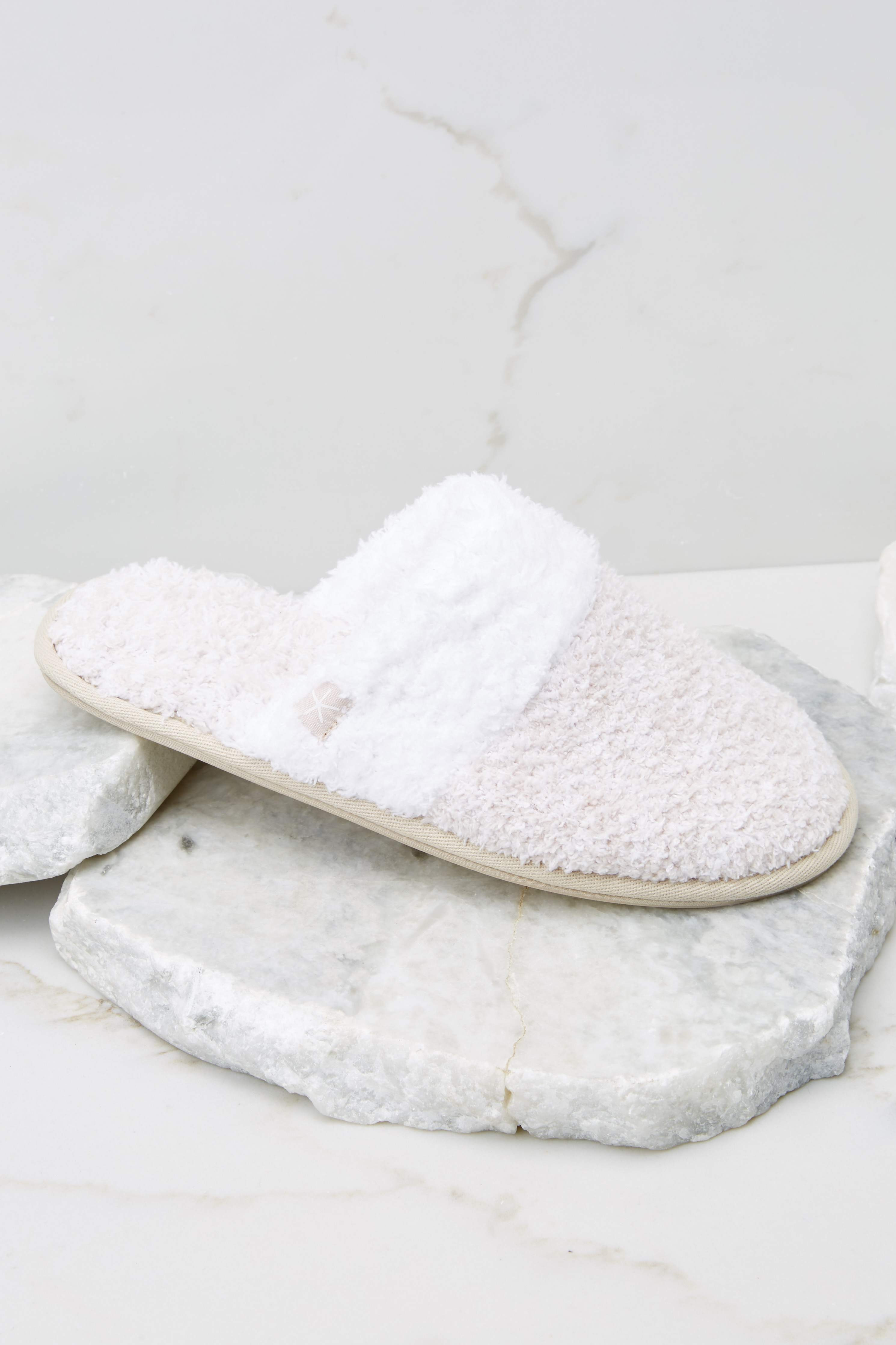 CozyChic® Stone White Malibu Slipper | Red Dress 