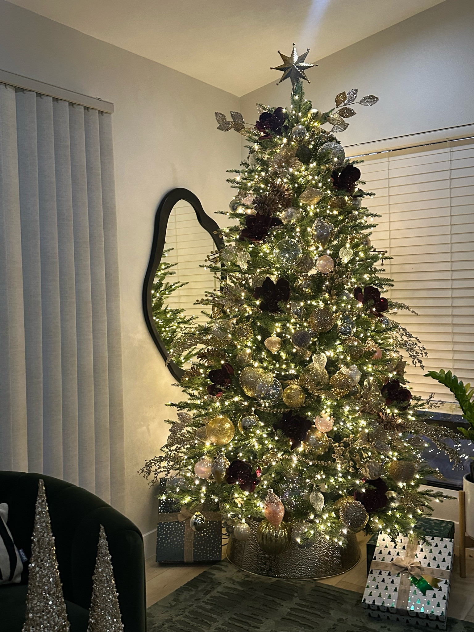 Love the shape of this new mirror!! 

#LTKHoliday #LTKGiftGuide #LTKHome