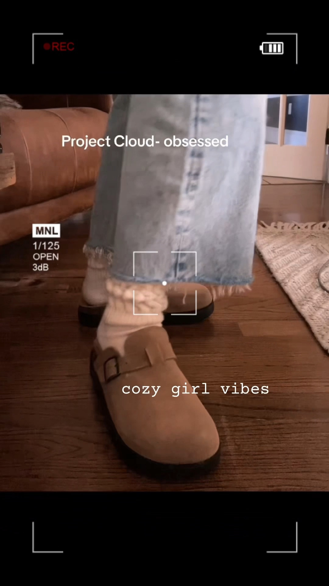 Real leather✅ Superior cushioning✅ no break-in period✅ Affordable price point✅ Major cozy girl vibes✅ Shop link below👇🏻

#LTKOver40 #LTKootd #LTKValentine