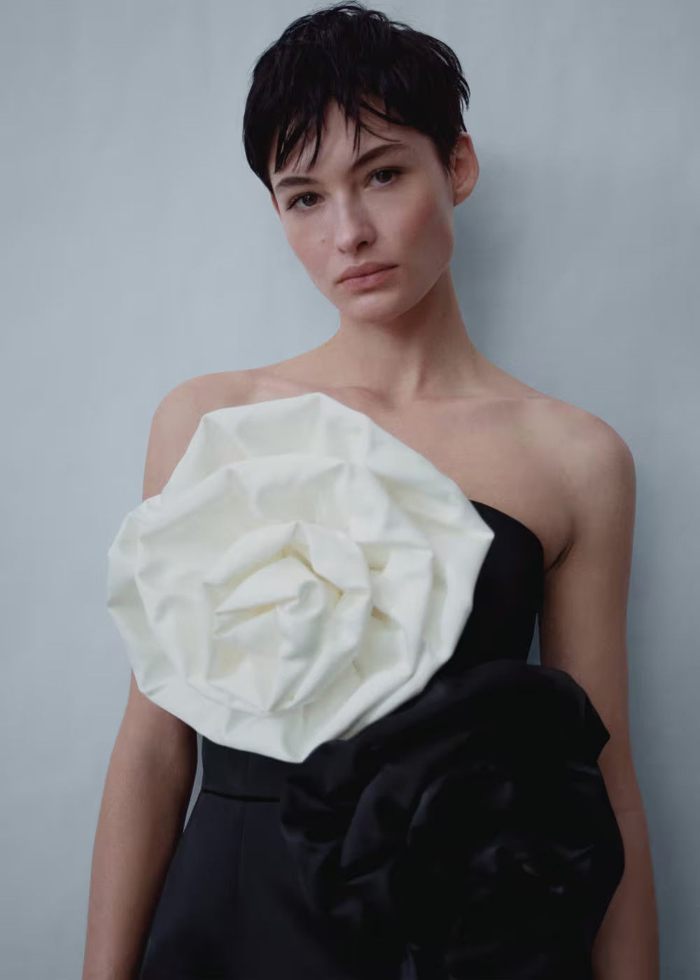 Zweifarbiges kleid mit maxi-blumen -  Damen | Mango Deutschland | MANGO (DE)