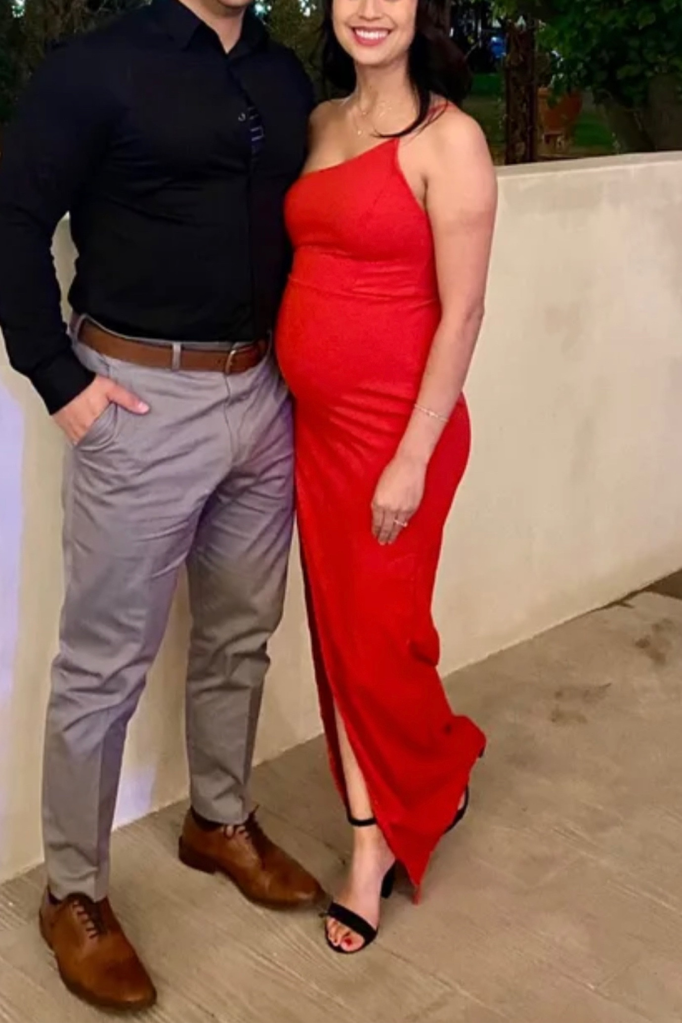 This bump friendly formal dress is stunning!

Maternity formal dress, red maternity dress, maternity cocktail dress, maternity wedding guest dress

#LTKbump #LTKwedding #LTKunder100