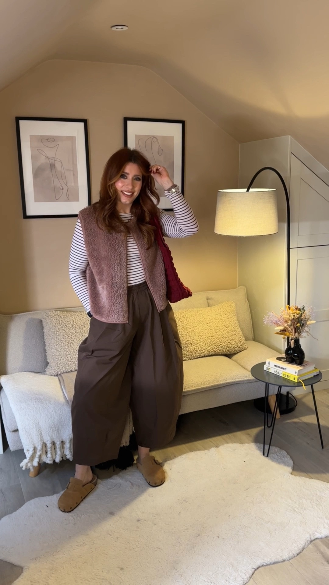 These are UNREAL. So comfy and so lightweight. They’re going to be real staples for me this spring. I’m wearing a size S, I wouldn’t usually but they come up big, a slight squeeze over my hips getting up as you can see but they’re absolutely fine when up on the leg (sooo roomy) and they have a drawstring so you can really snap them in at the waist 👌🏼 

#LTKootd #LTKMidsize #LTKUK