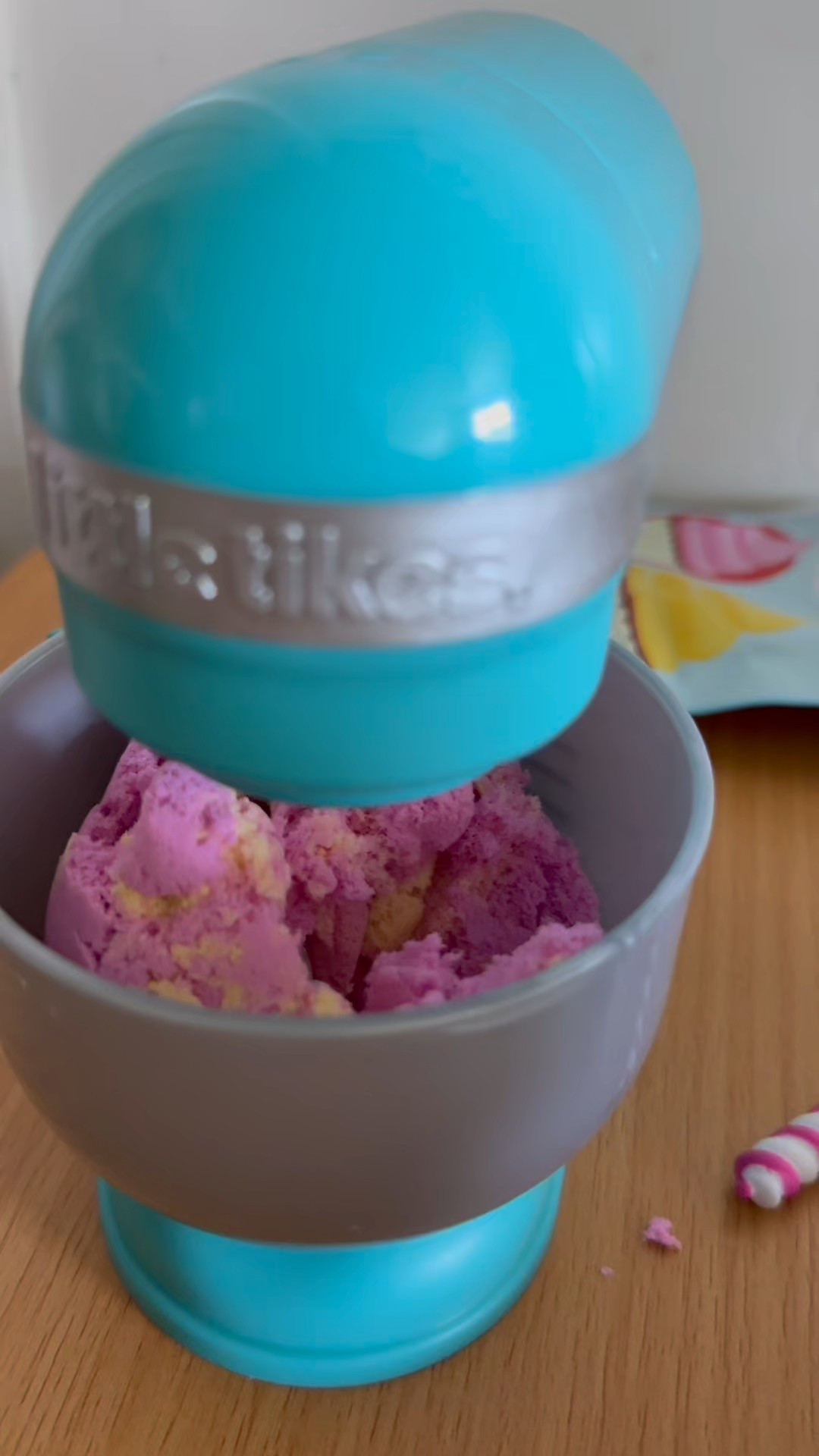 No Dry Sand Cupcake Kit – Pretend Play Fun!
This adorable sensory kit lets your little one “bake” cupcakes using moldable no-dry sand, egg-shaped containers, and a working toy mixer! Perfect for pretend kitchen play with less mess and tons of creativity. A must-have for toddlers and preschoolers who love baking and sensory fun! 🍰🧁✨

#sensoryplay #pretendplay #toddlermom #preschoolactivities #montessoritoddler #playkitchenfun #sensorykit #toddlerplayideas #openendedplay

#LTKSaleAlert #LTKKids #LTKFamily