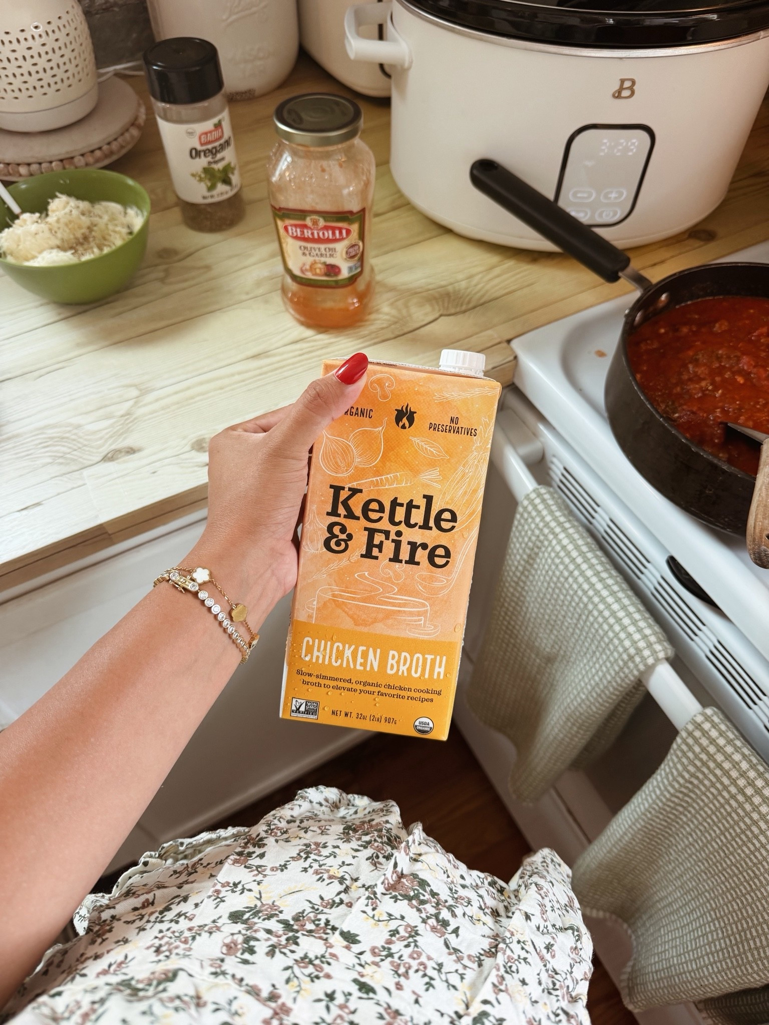 The best chicken broth ever!!!🐓

#LTKdayinmylife #LTKmomlife #LTKHome