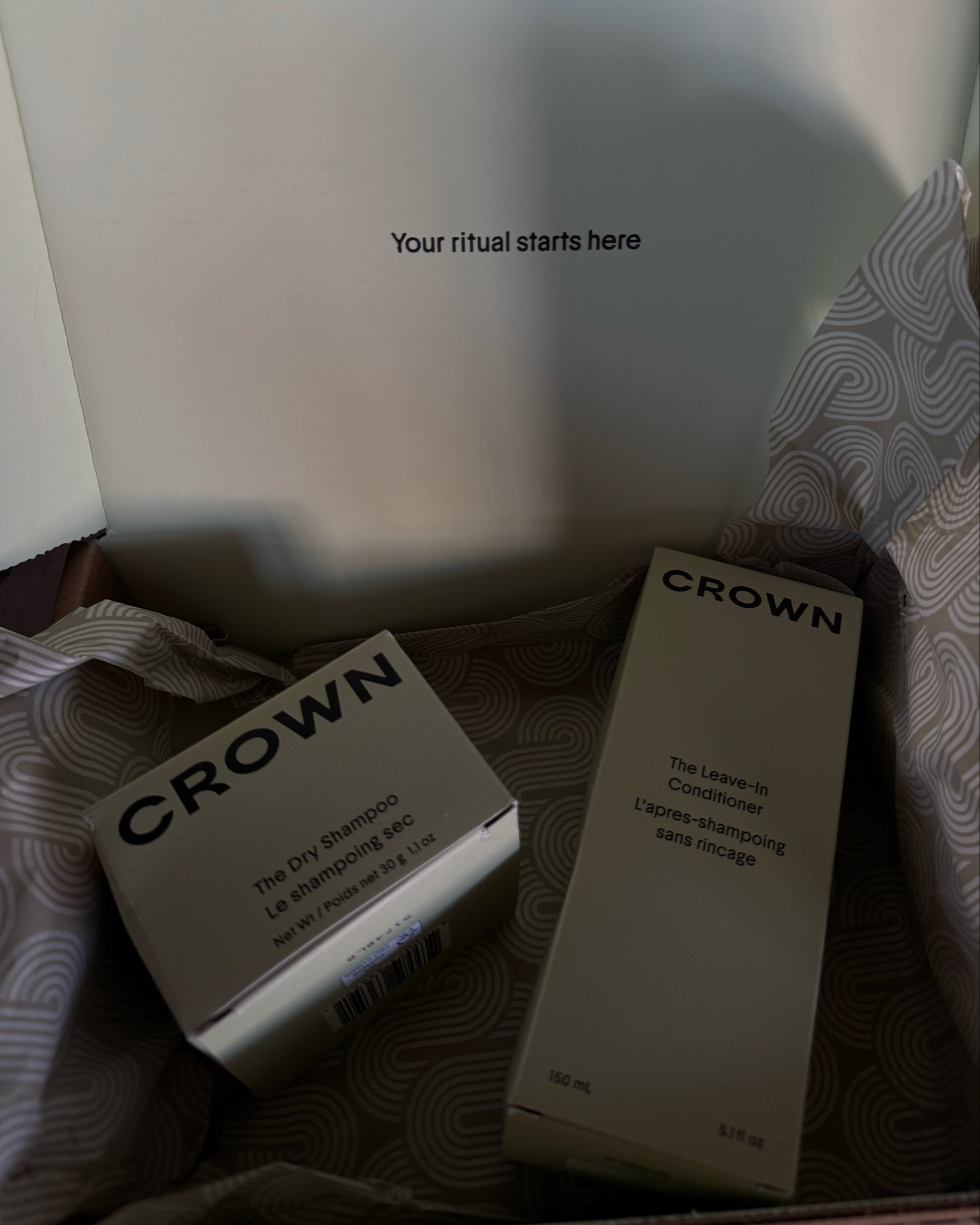 this is simply the best smell ever. the dry shampoo is ideal for cleaning up dirty hair and traveling since its powder!!! 

#LTKgrwm #LTKU #LTKBeauty