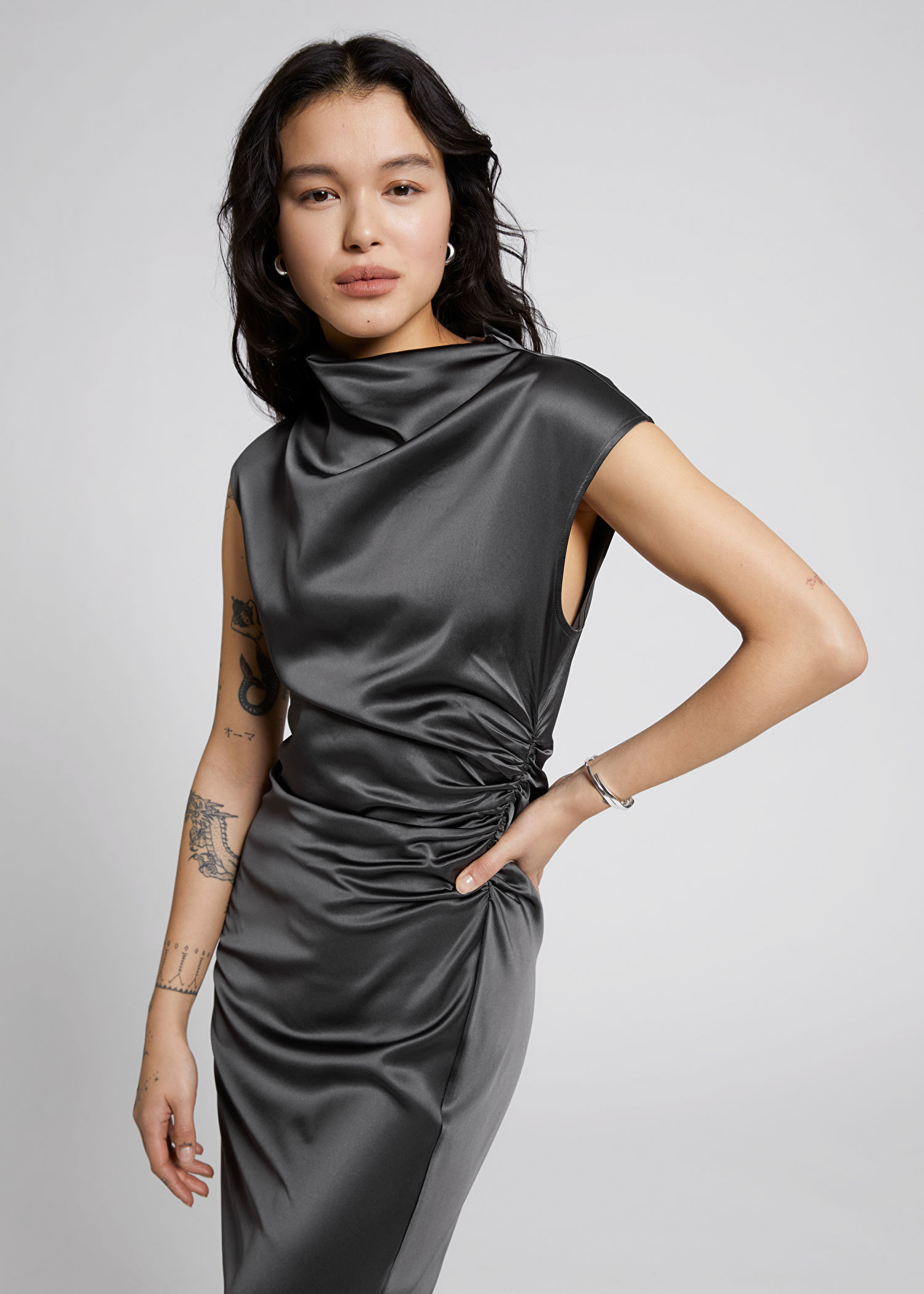 Fitted Twist Seam Midi Dress | & Other Stories (EU + UK)