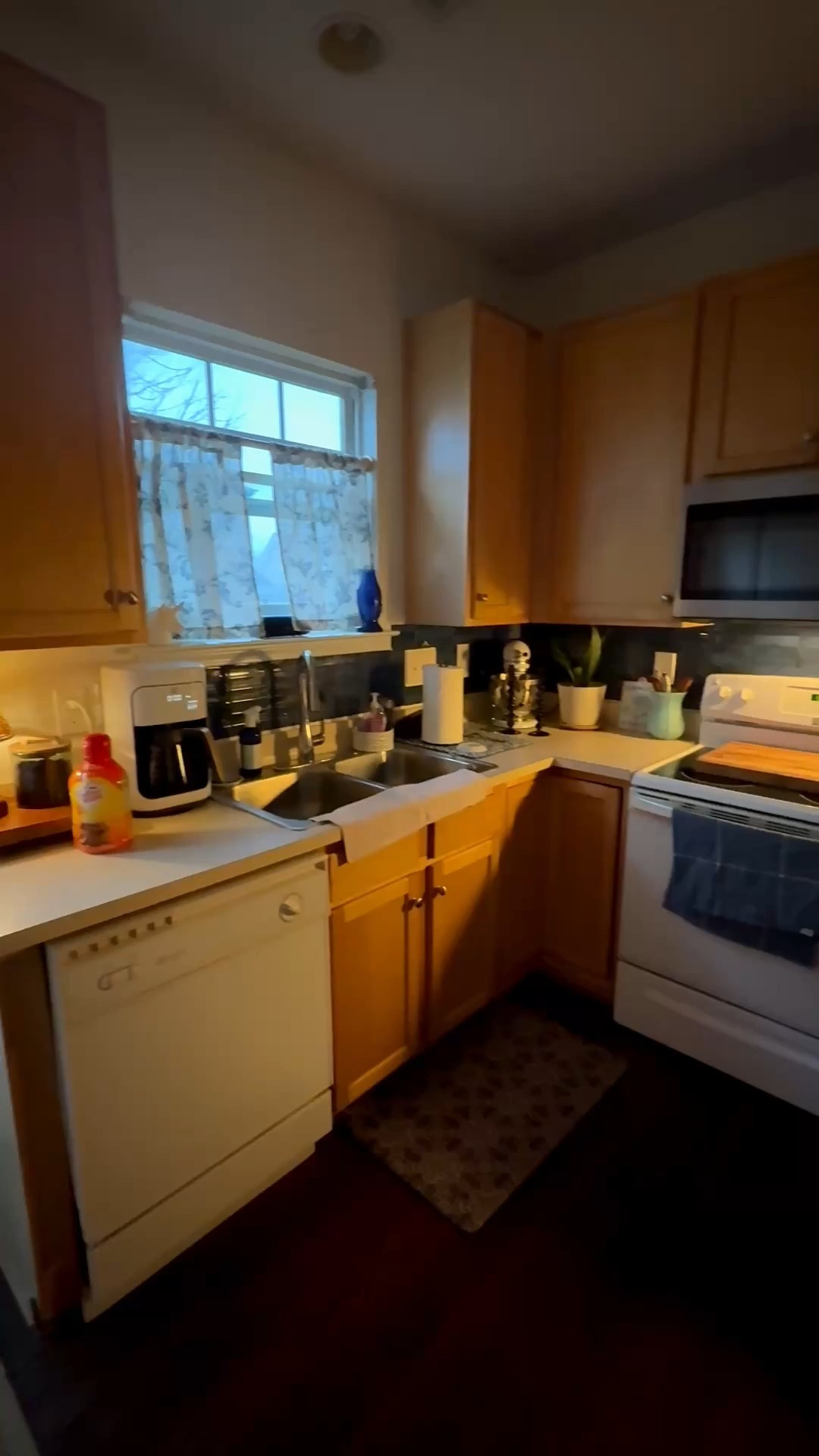 I truly don’t think there is a better ‘home’ feeling than a clean, cozy kitchen   



#LTKFindsUnder50 #LTKdayinmylife #LTKHome