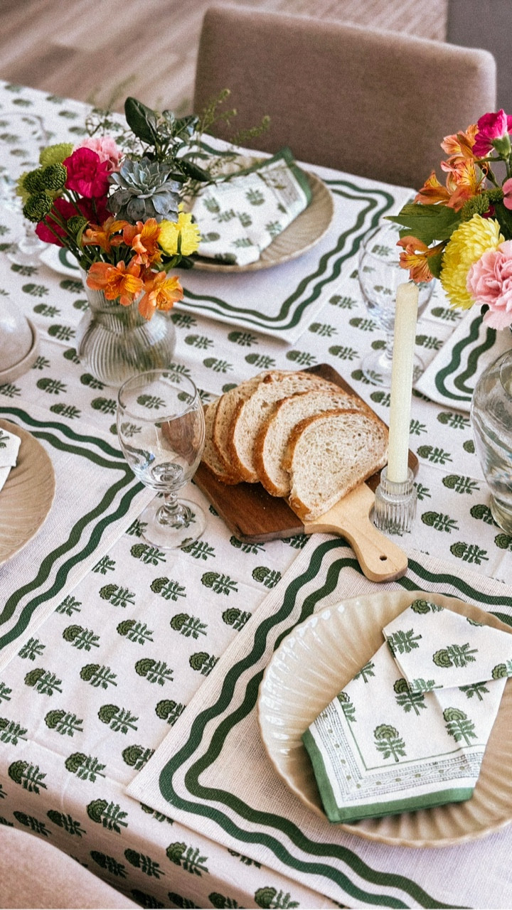 There’s something special about a table that feels lived in...
not perfect, just full of little details that tell a story.

I love mixing textures, soft prints and fresh flowers to create a space that feels warm, natural and inviting
because in the end, it’s not about the table... it’s about the moments we create around it.

gifted by @pomegranate_inc
#TablesThatTel|Stories #giftedbypomegranate