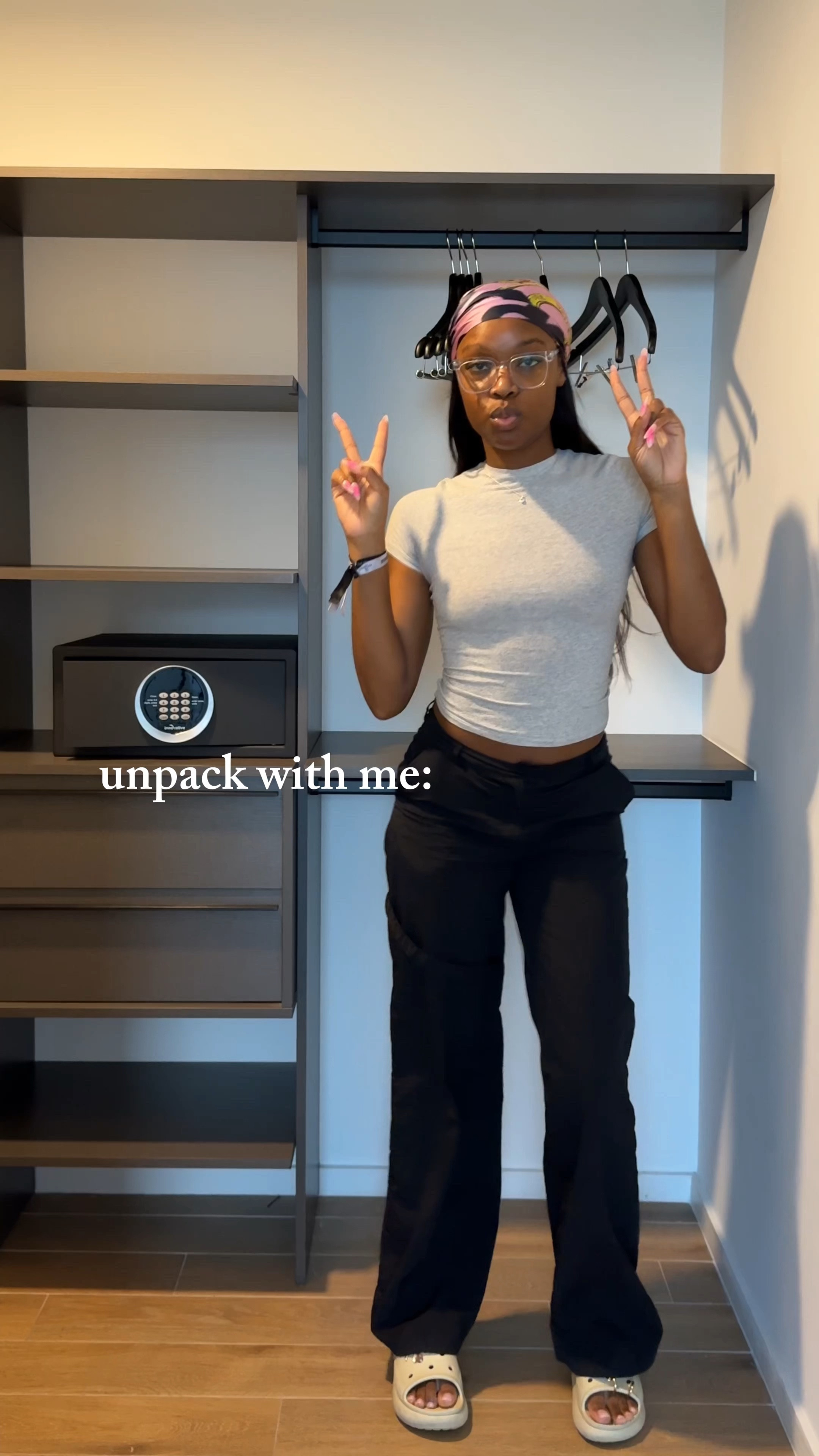 unpack with me for art basel

#LTKVideo #LTKstyletip #LTKtravel