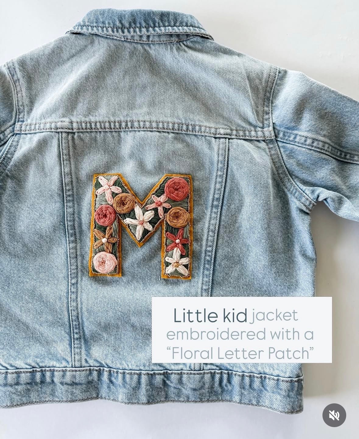 Floral letter patch on a denim jacket 🫶🏻