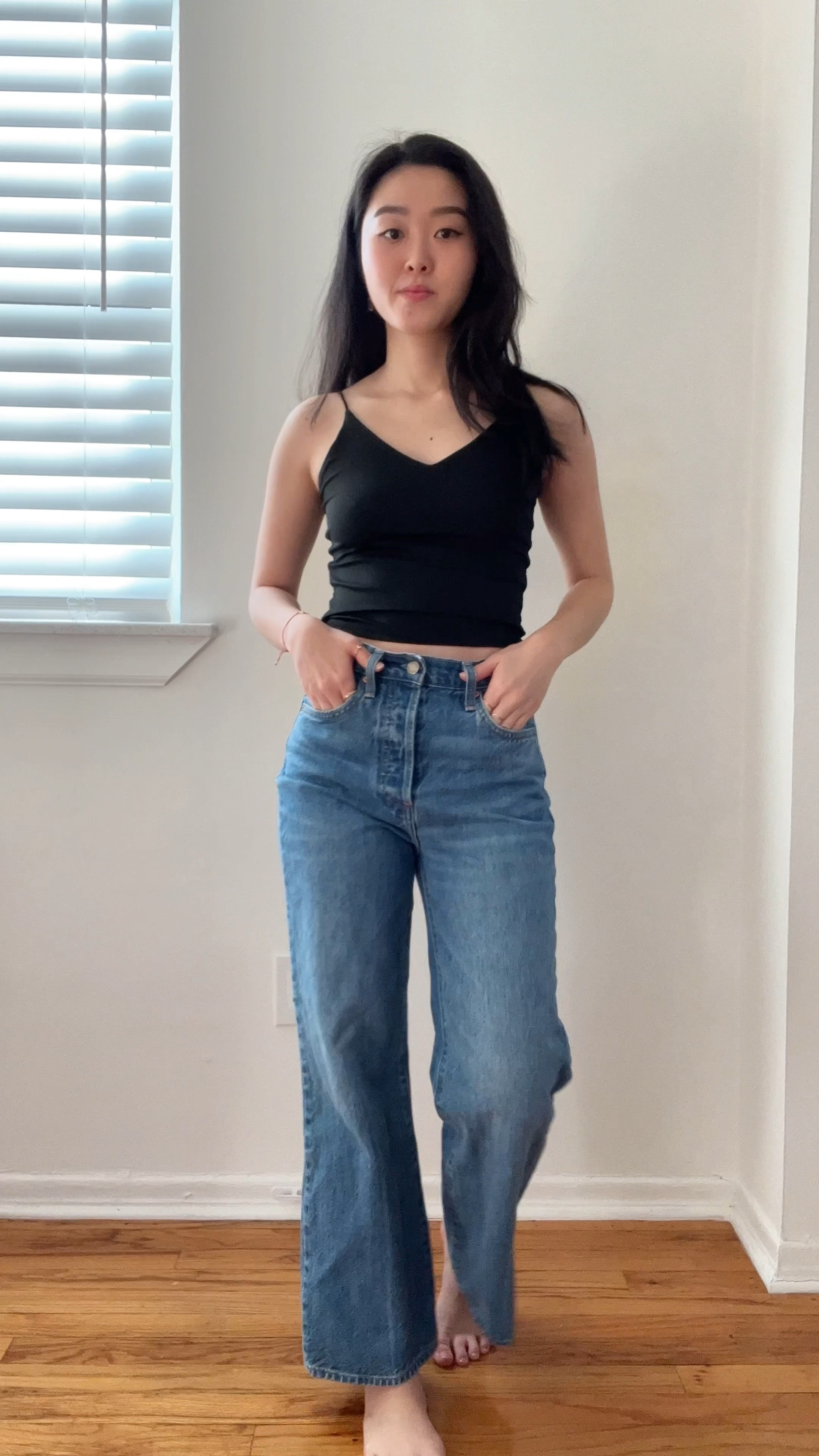 Favorite Jean Collection

1) Aritzia- Farrah Jeans
2) Everlane- Japanese denim
3) Aritzia- Melina Pants
4) Everlane- Skinny black jeans
5) Zara- white jeans
6) Everlane- skinny jeans