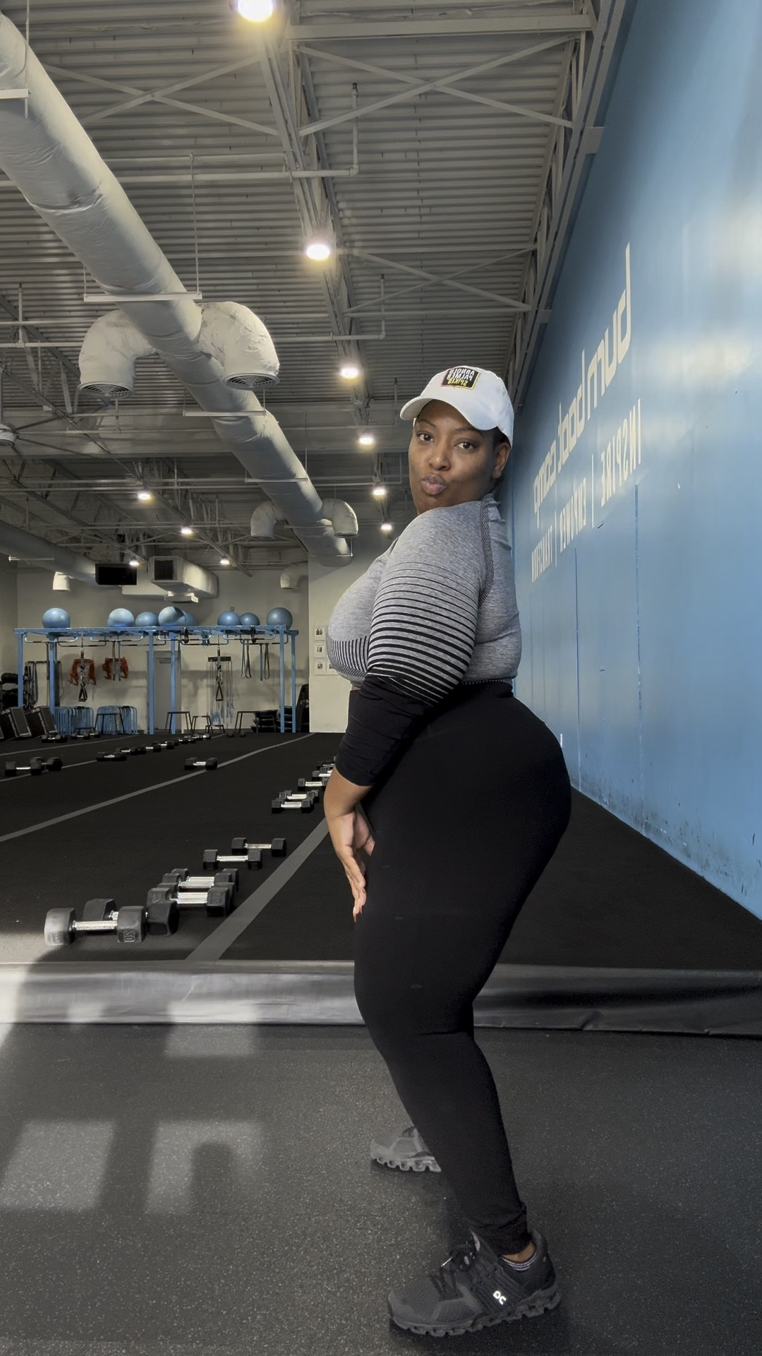 Let your SOUL glow!

#LTKPlusSize #LTKFitness #LTKActive