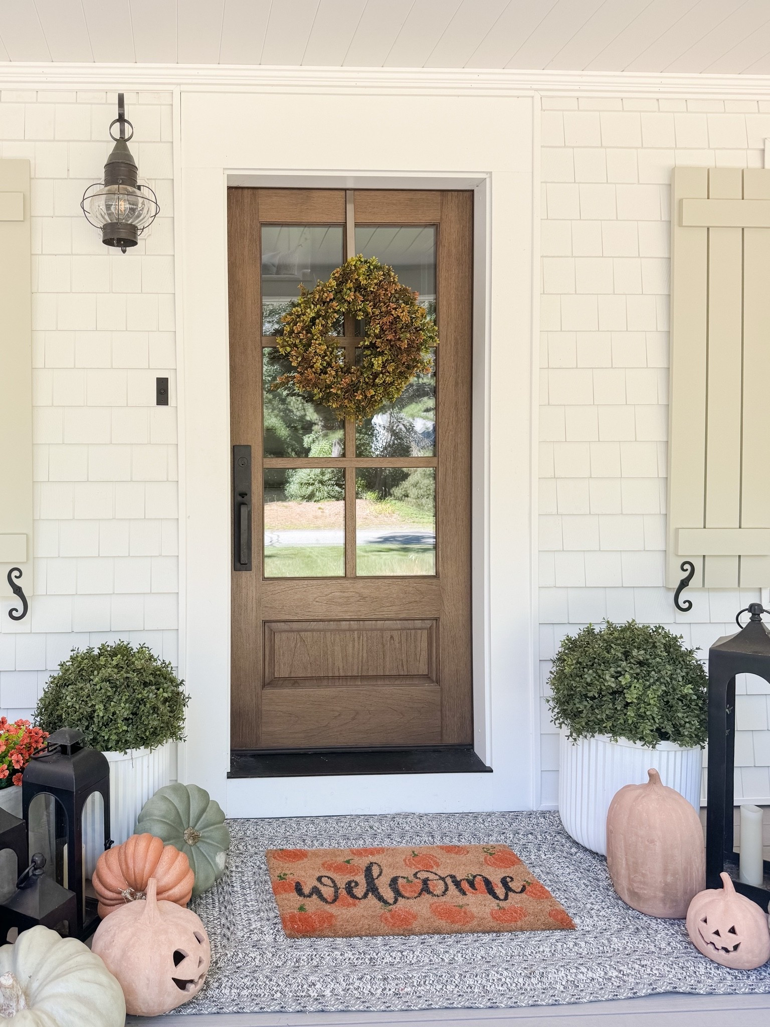 Fall Front Porch

Home  home decor  home favorites  spring front porch  spring home decor  seasonal decor  wreath  planters  area rug  coastal home

#LTKHome #LTKSeasonal