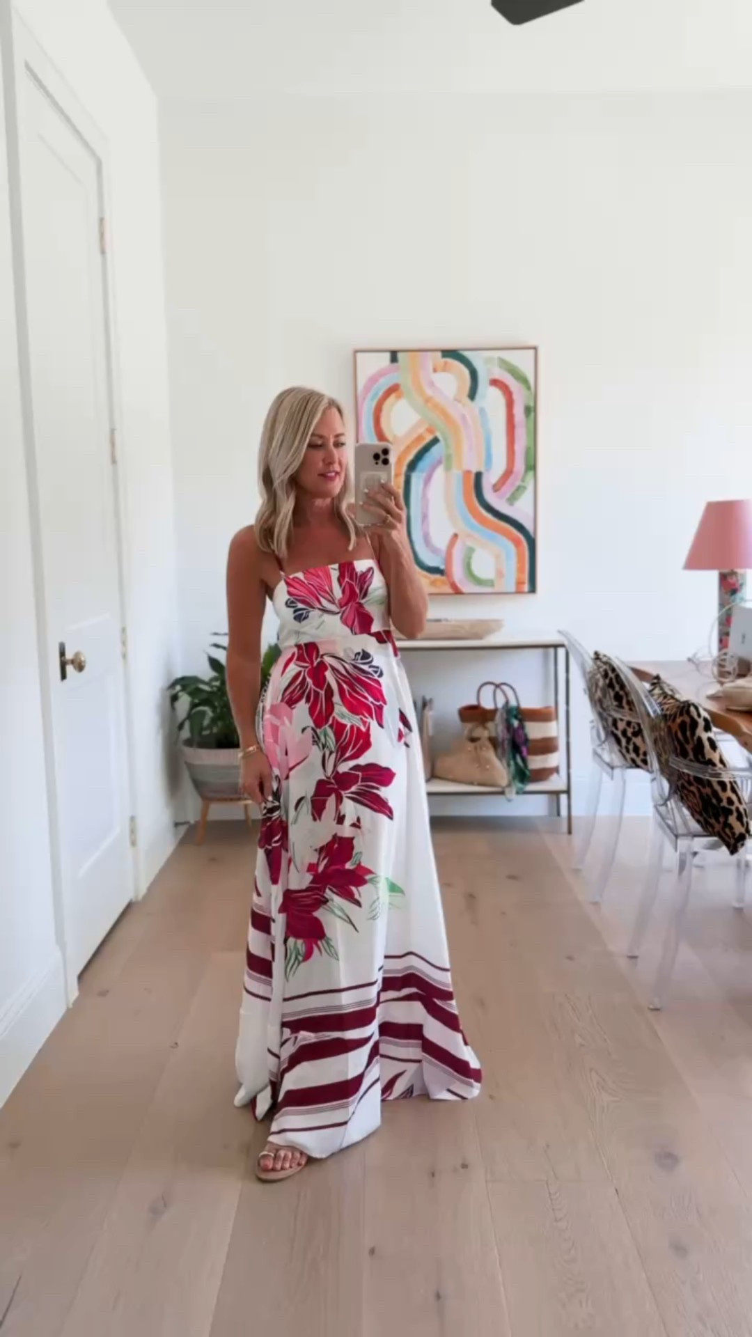 Size small dress

#LTKSeasonal #LTKFindsUnder50 #LTKOver40