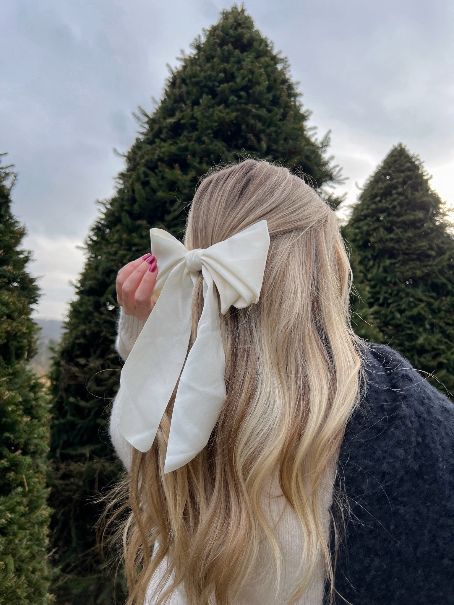 current obsession: adding bows to every outfit 
this satin hair bow from target is my current fav and only $8!

hair accessories, bow aesthetic, hair bow, satin bow, hairstyle, winter accessories, winter outfit inspo, winter style

#LTKHoliday #LTKstyletip #LTKbeauty