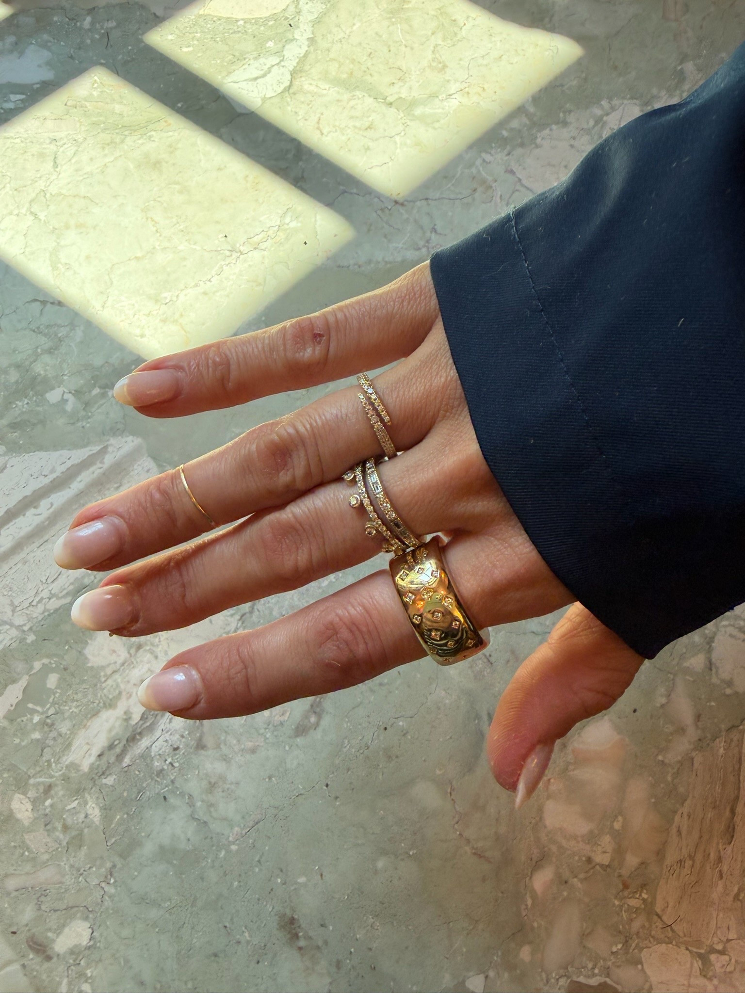 Love this oura ring cover & its on sale!
