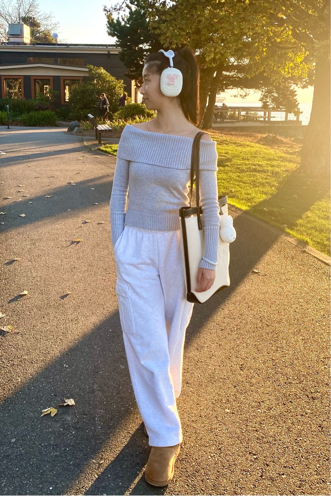 Cozy Outfit Idea

#LTKSeasonal #LTKVideo #LTKitbag