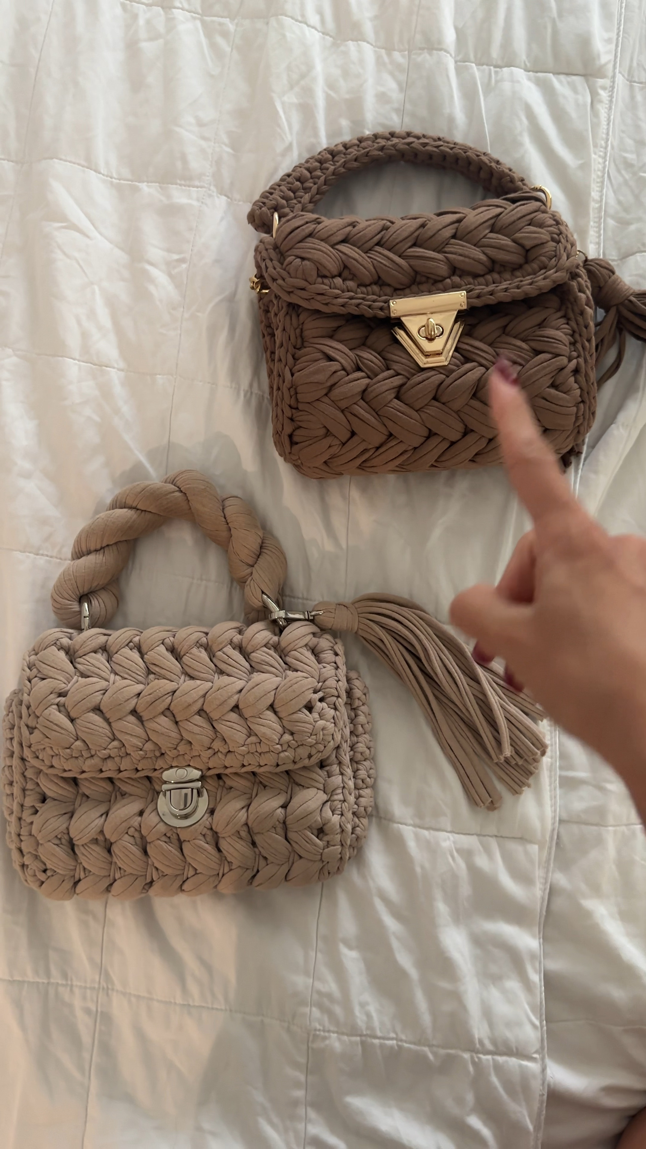 Cutest amazon bag that is SO similar to the one I got from St.Barts and it’s a fraction of the price! 

#LTKfindsunder50 #LTKVideo #LTKitbag