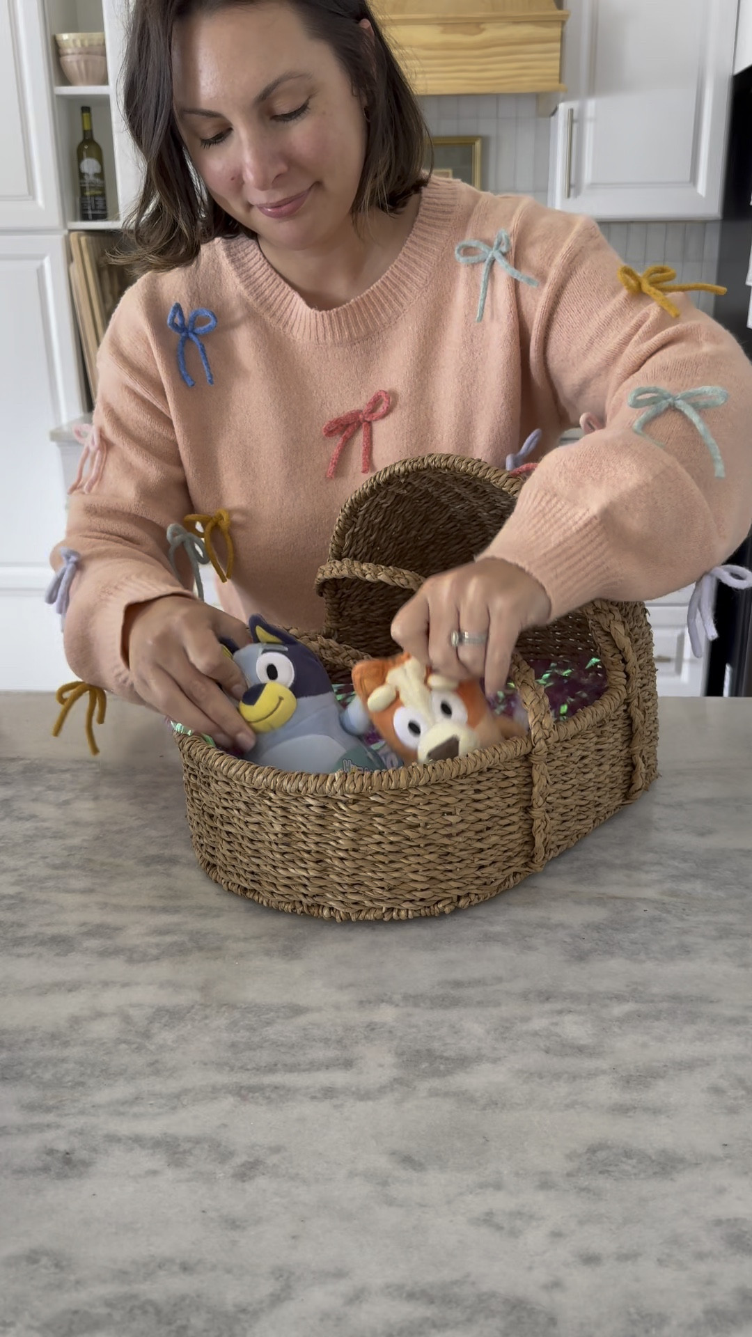 Steal this gift basket hack! Use a fringe party curtain for basket filler - so inexpensive and a little goes a long way ✨