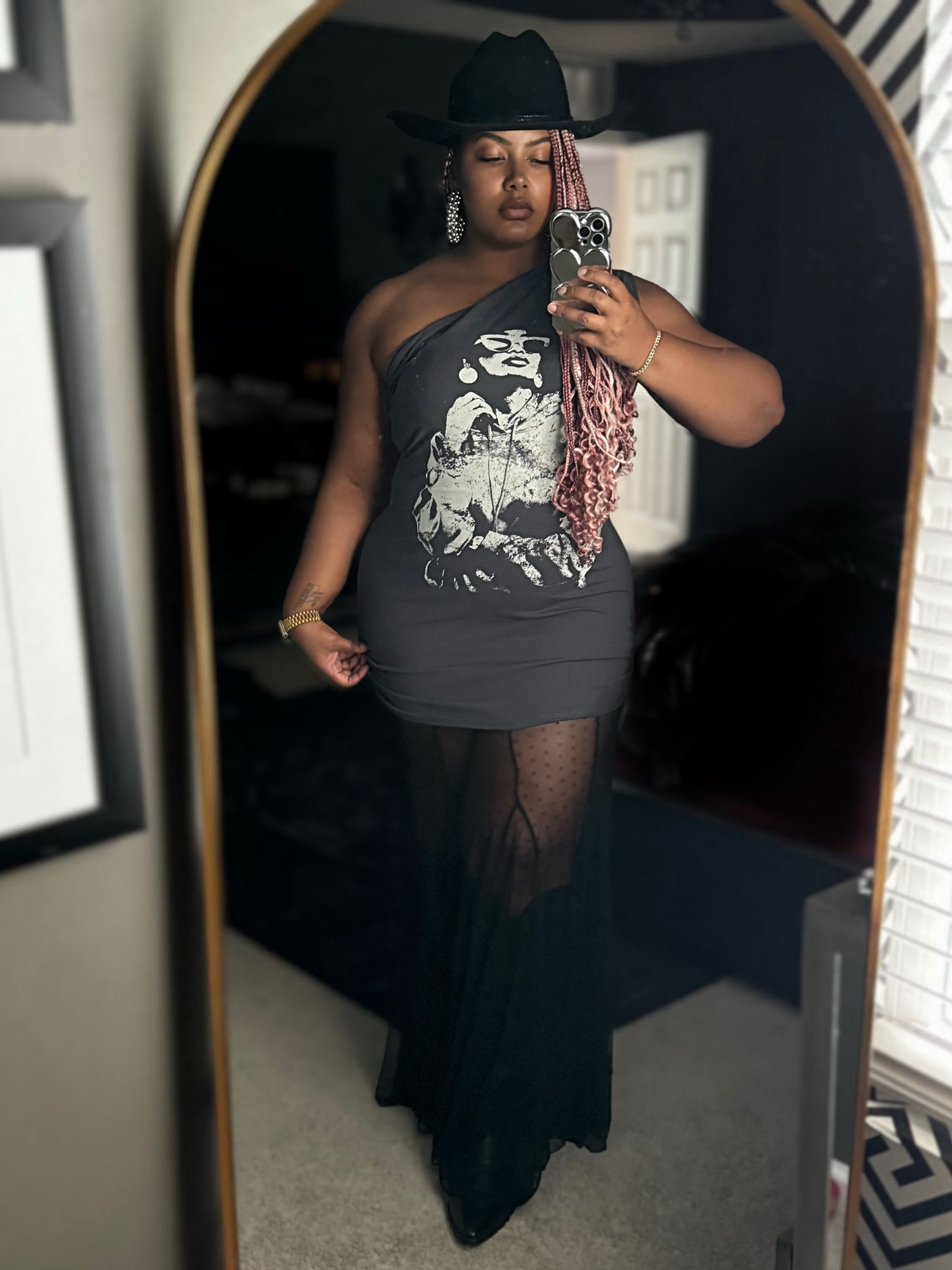 Star of the show: Boots & Brim ⭐️

Dress: Fashion Nova 

#LTKShoeCrush #LTKHalloween #LTKSaleAlert