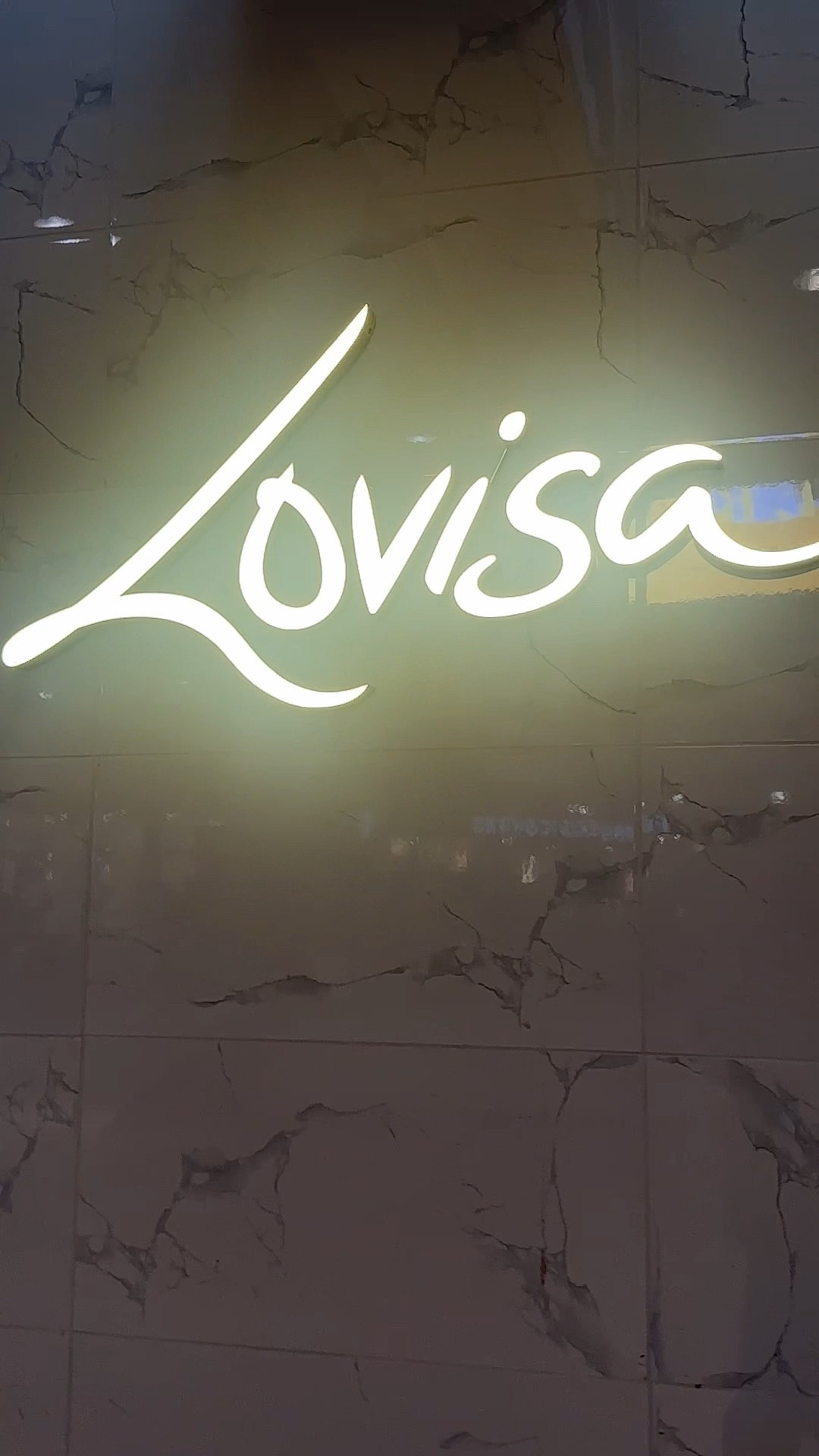 Quick stop at #Lovisa for some gold hoops! Do you have one at your local mall? You can also shop online. 

#jewelry #costumejewelry #hoops #shopping

#LTKSaleAlert #LTKdayinmylife #LTKvlog
