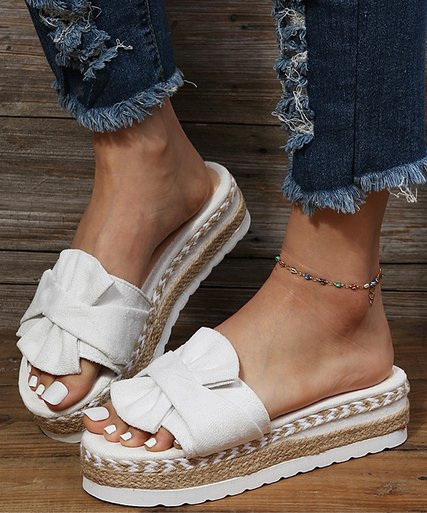 PAOTMBU White Pleated-Accent Platform Sandal - Women | Zulily