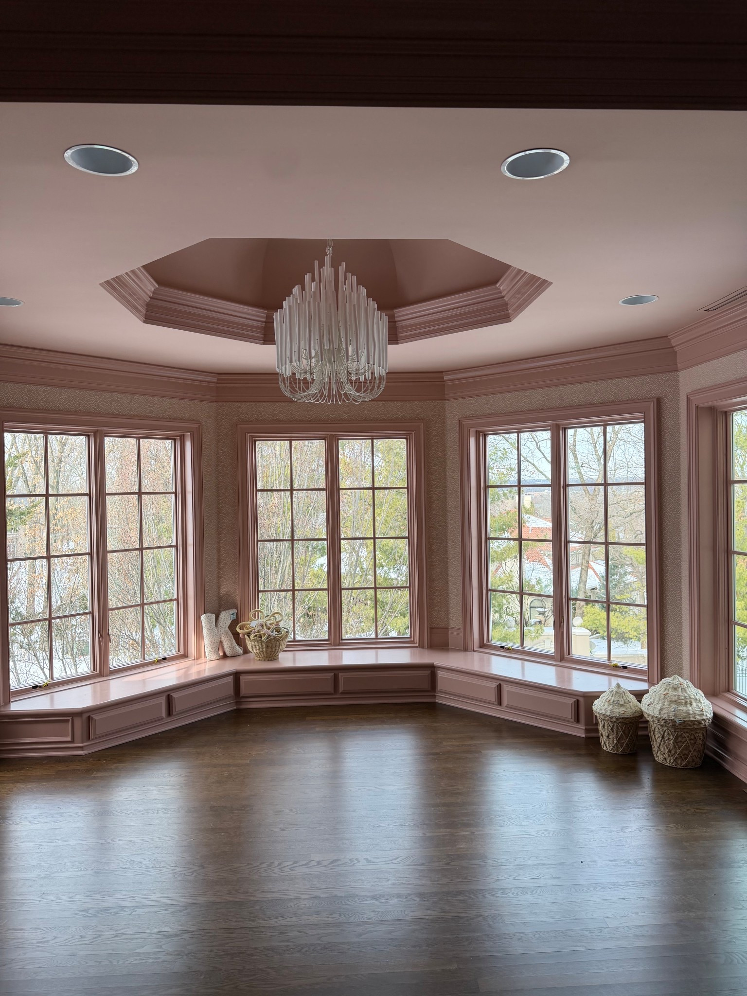 It’s almost complete!!!🤩🥰💖🍓

#LTKHome #LTKKids #LTKmomlife