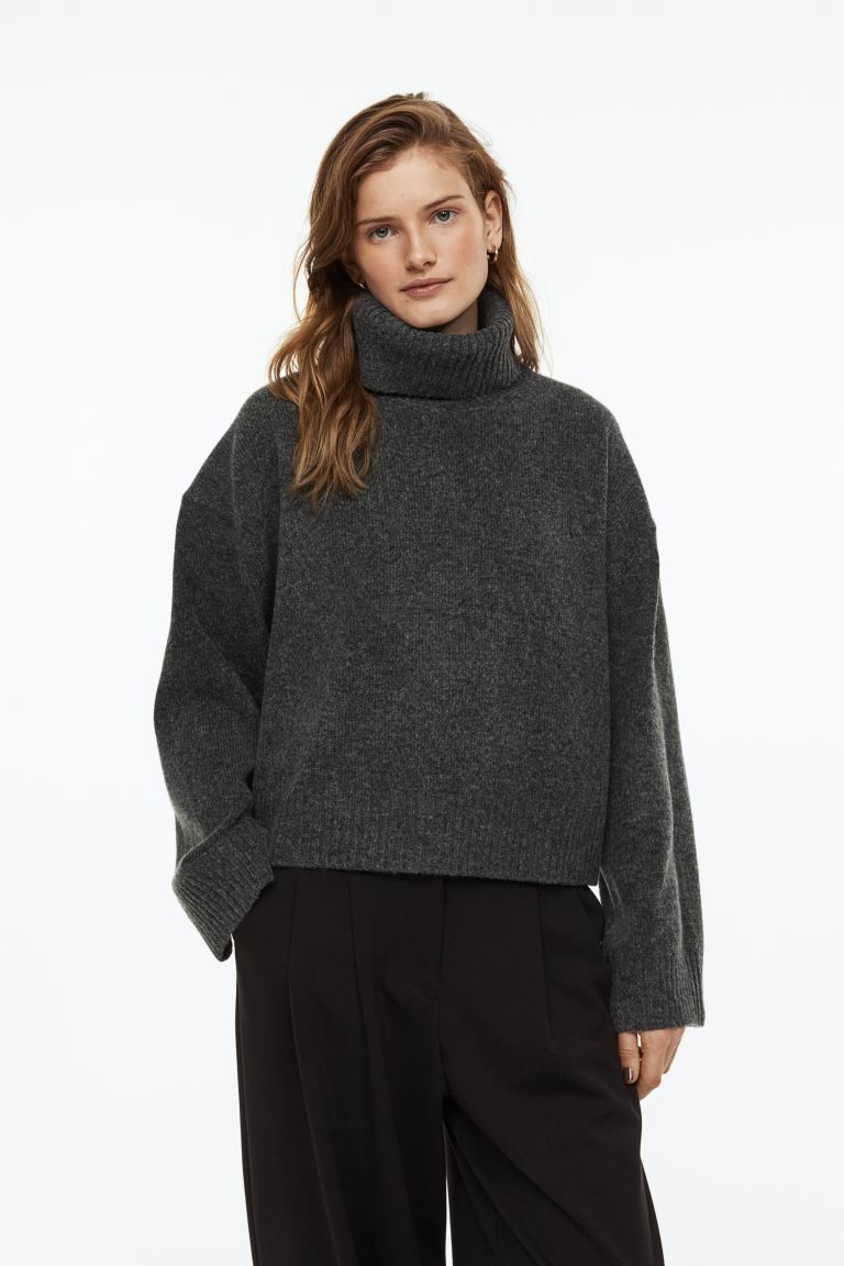 Oversized polo-neck jumper | H&M (UK, MY, IN, SG, PH, TW, HK)