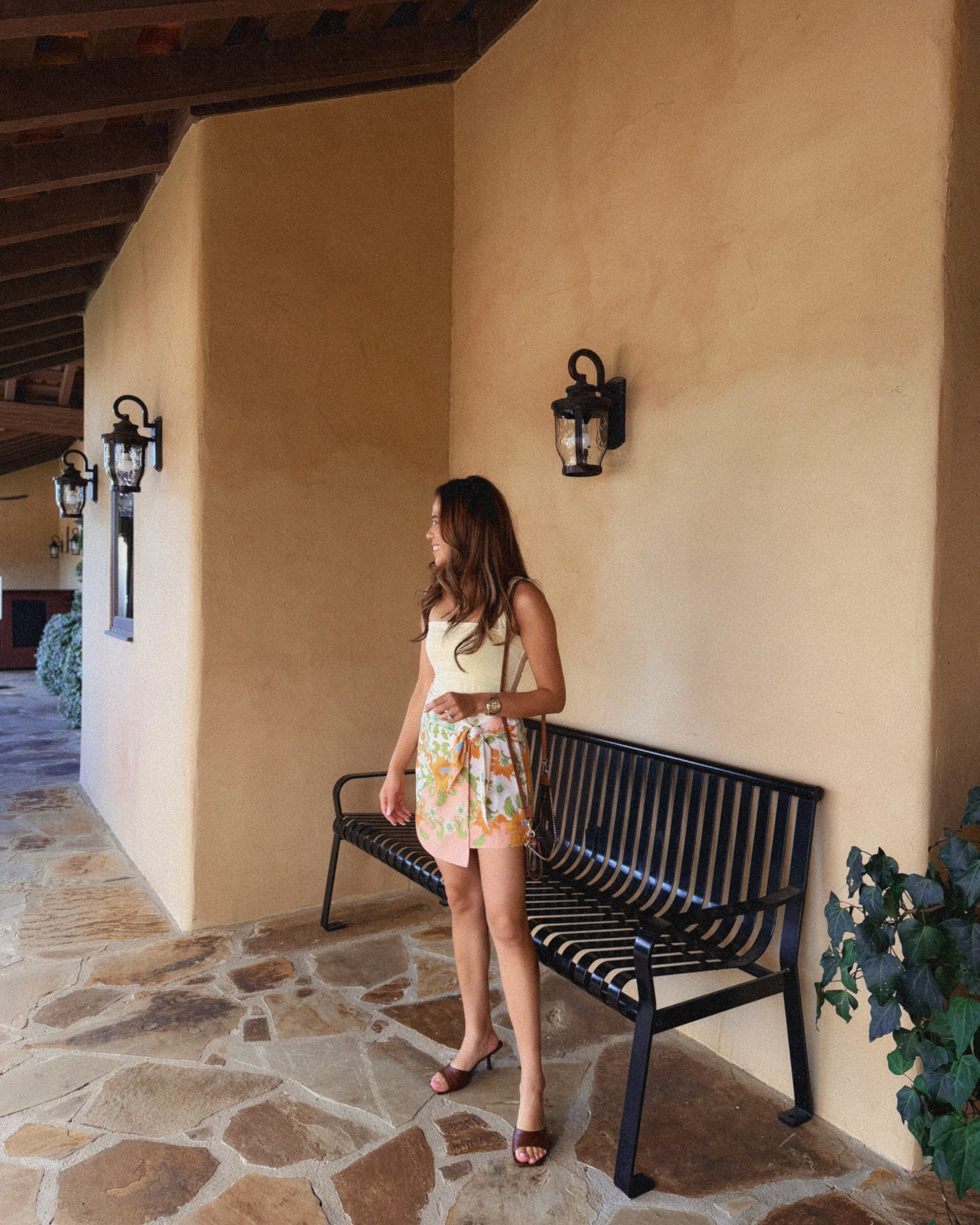 summer outfit idea 💛🌼🐝🍯🔆

summer outfits | summer tops | summerstyles | spring outfit | spring fashion

#LTKootd