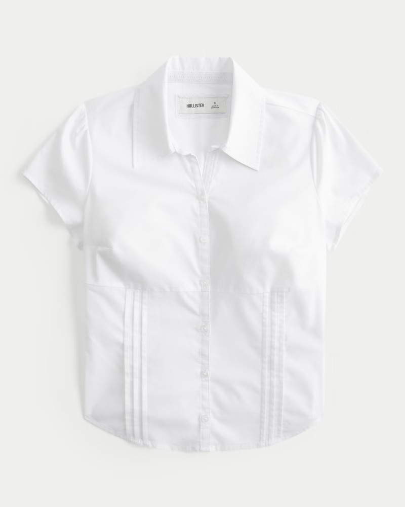 Women's Short-Sleeve Stretch Poplin Button-Through Shirt | Women's Tops | HollisterCo.com | Hollister (US)