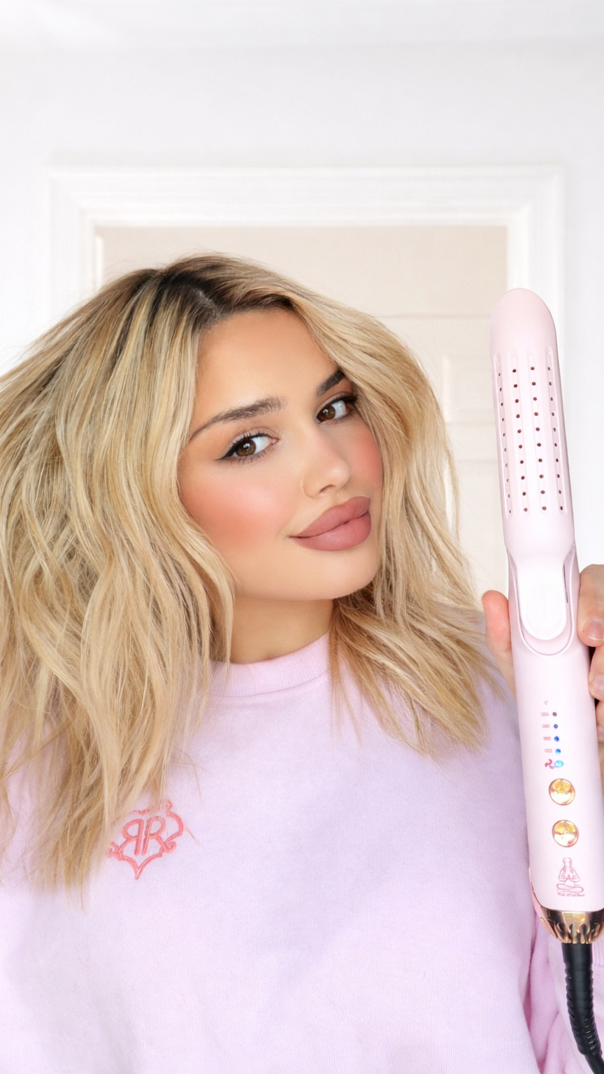 Loving how the @karam_hair_beauty Air Styler + Frizz Serum make my hair routine so effortless ✨ Smooth, shiny, frizz-free in minutes. Shop the products in my LTK bundle @Shop.LTK — linked in my LTK Shop! 💛 #gifted #karam_hair_beauty #ad