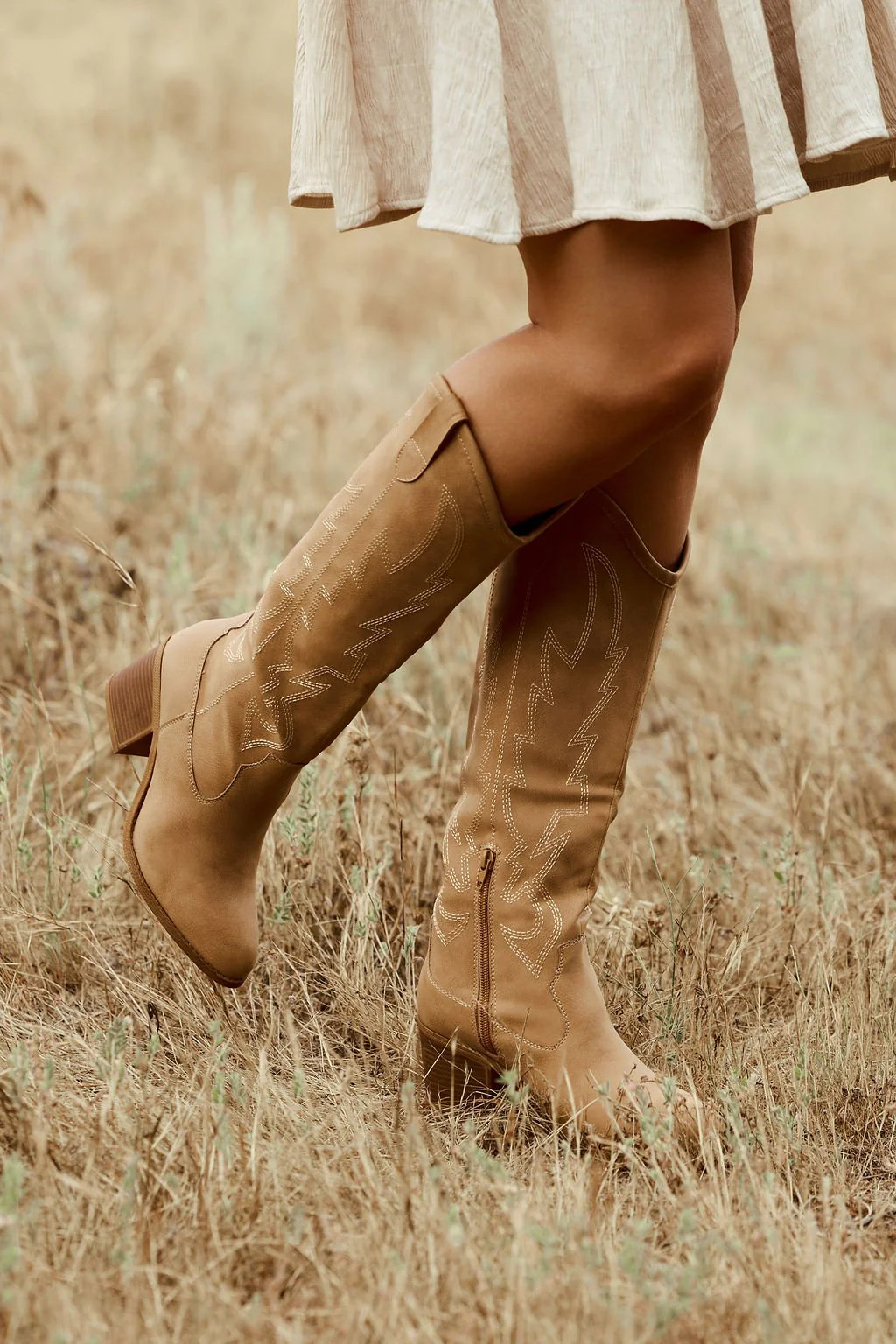Dirty Laundry Upwind Western Boots - Camel | Magnolia Boutique