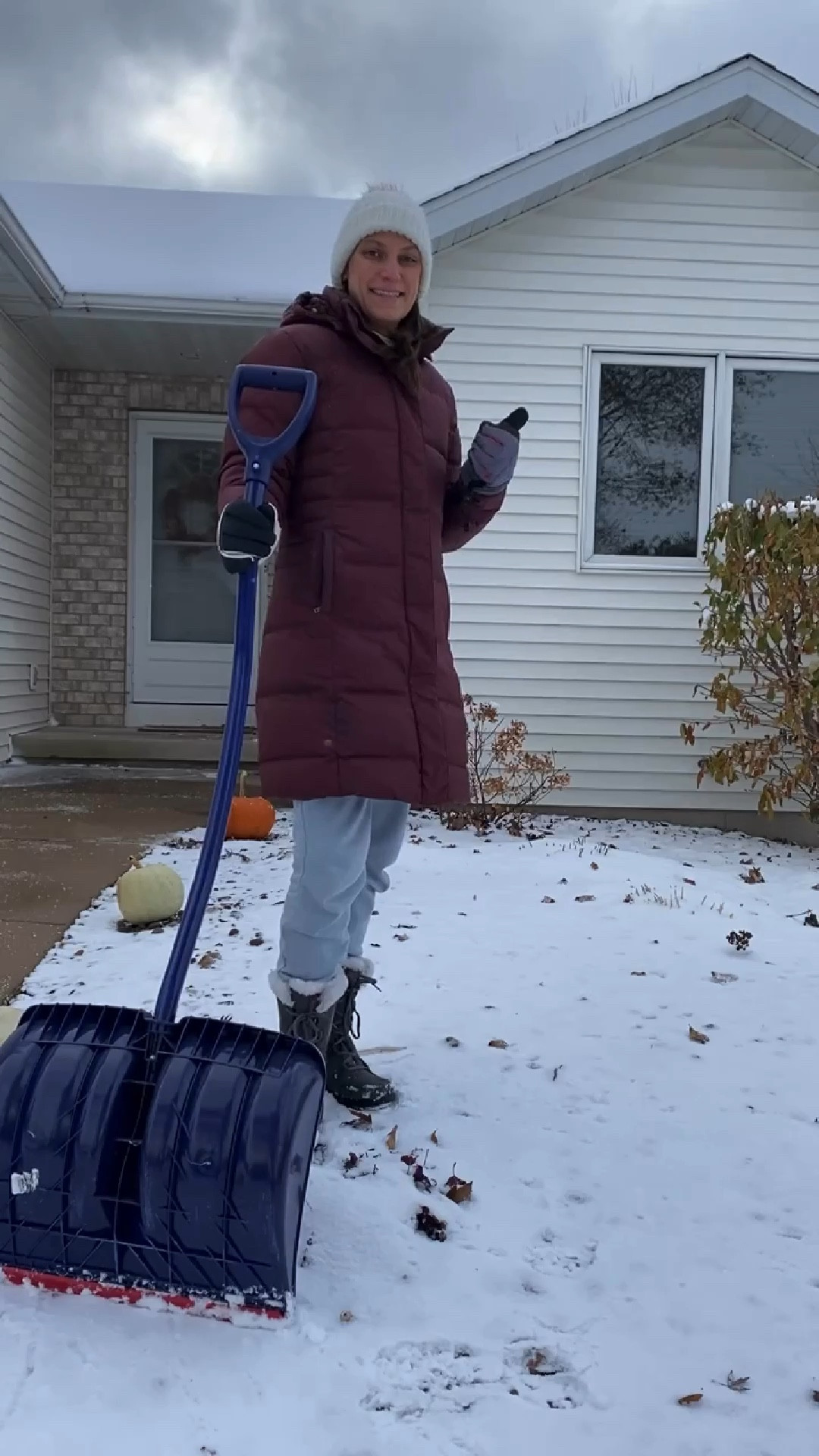 Cozy outfit for snowy days. Sharing my favorite cold weather essentials.


#LTKSeasonal