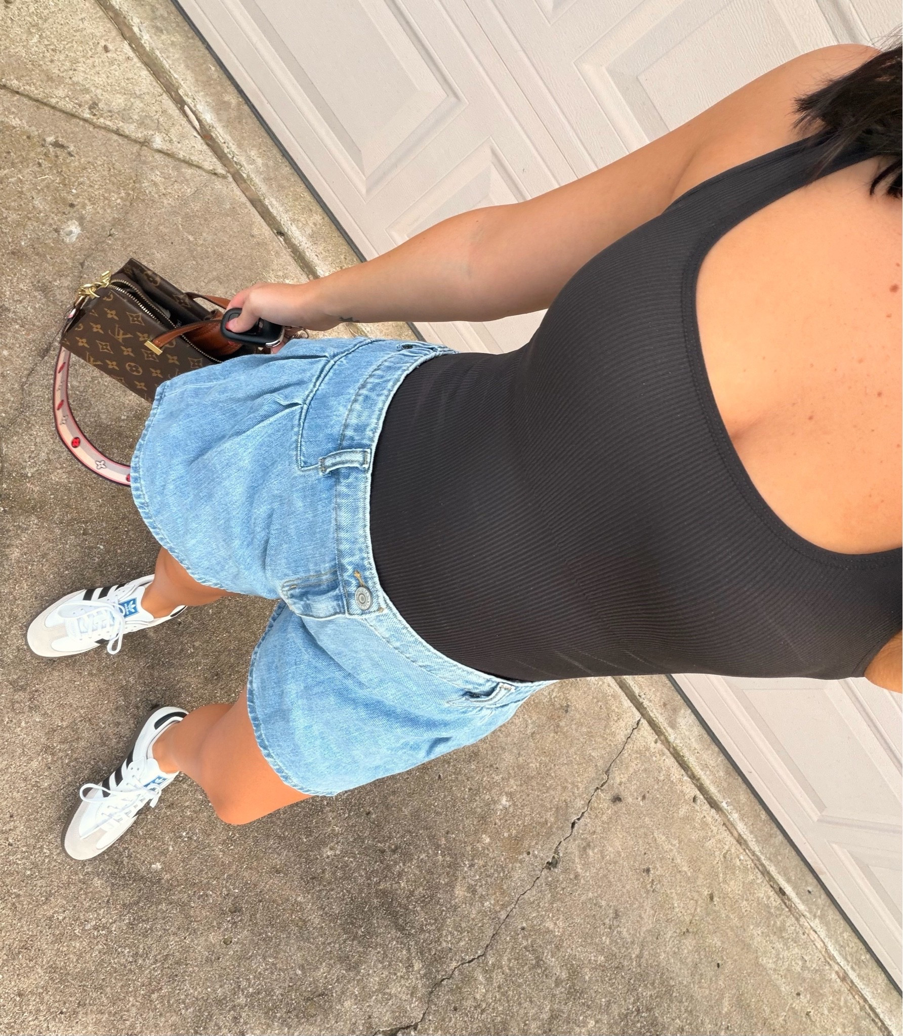 ootd 🖤

target, target finds, adidas, adidas sambas, walmart, walmart finds, ootd, outfit inspo, summer outfit, casual ootd

#LTKootd #LTKmomlife #LTKPetite