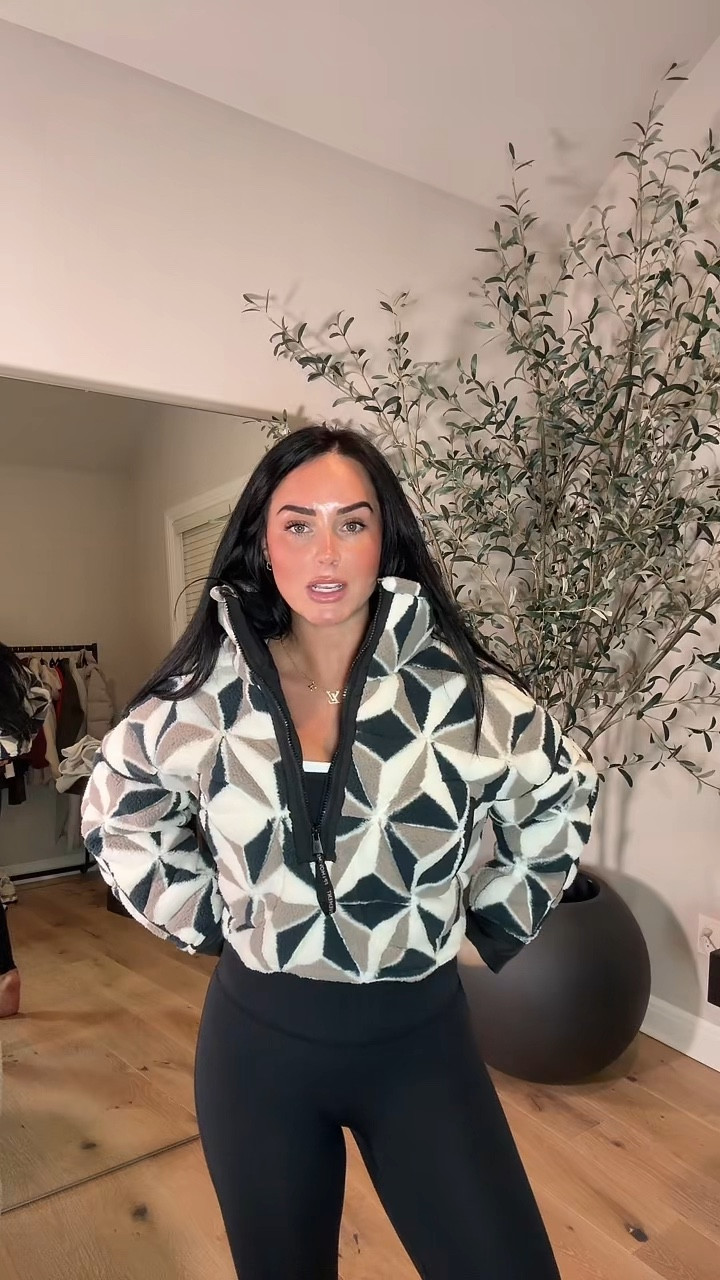 Such a pretty half zip 😍 It’s very padded and super warm!! 

I’m wearing a size small in everything
My Sizing 5’7, 145lbs, 32dd

#LTKWatchNow #LTKU #LTKStyleTip