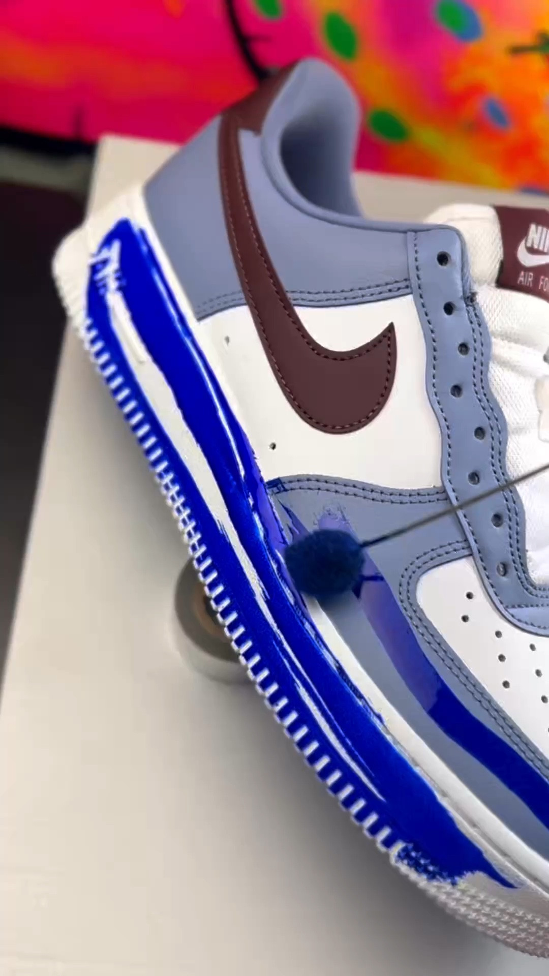 #Dye your sneakers into a masterpiece with #angelus Leather Dye 🔥💙 #leather #art #kicks
