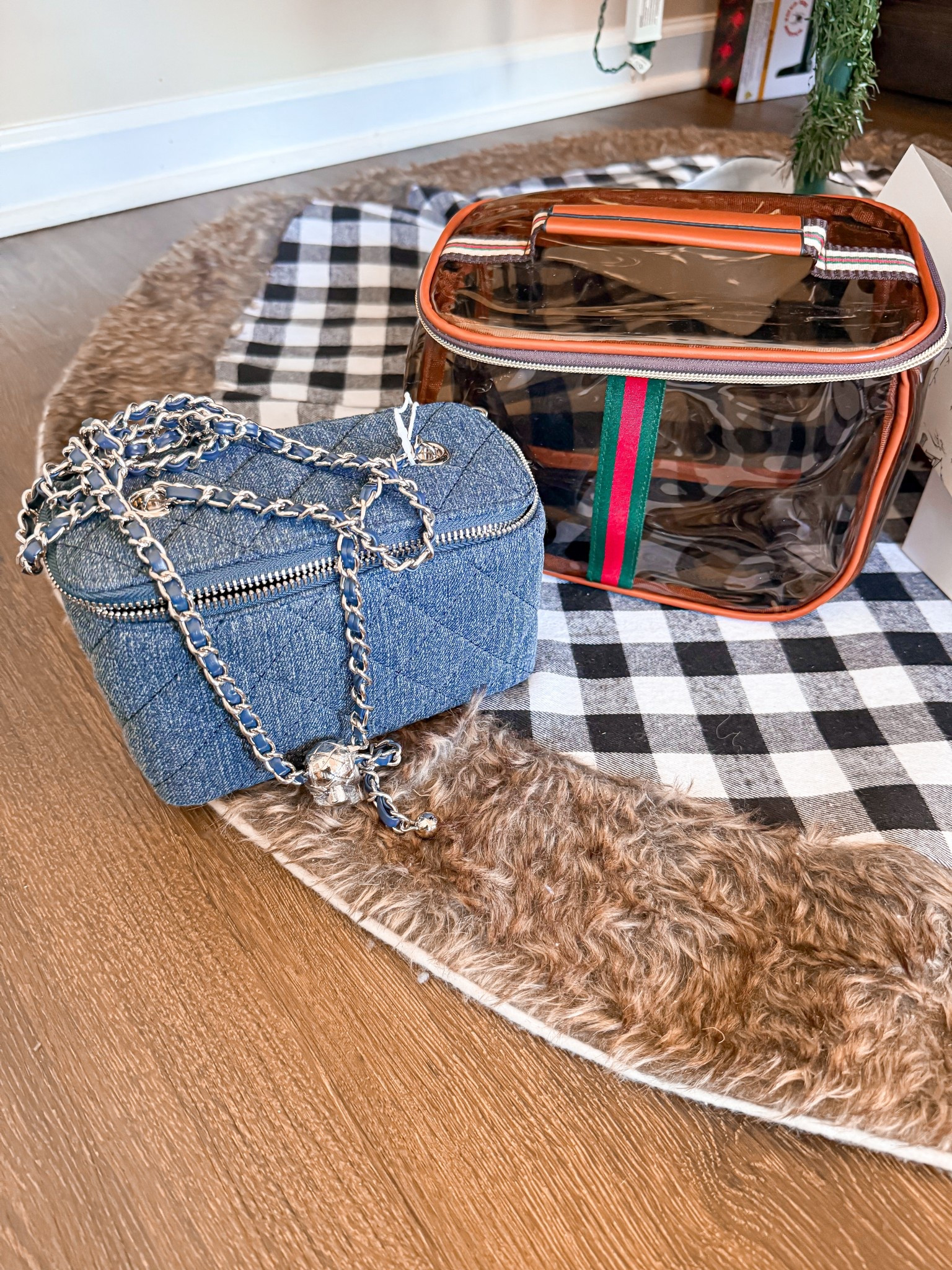 New Bags!😍😍

Makeup bags, denim purse, crossbody bag, Amazon finds 

#LTKBeauty #LTKFindsUnder50 #LTKTravel