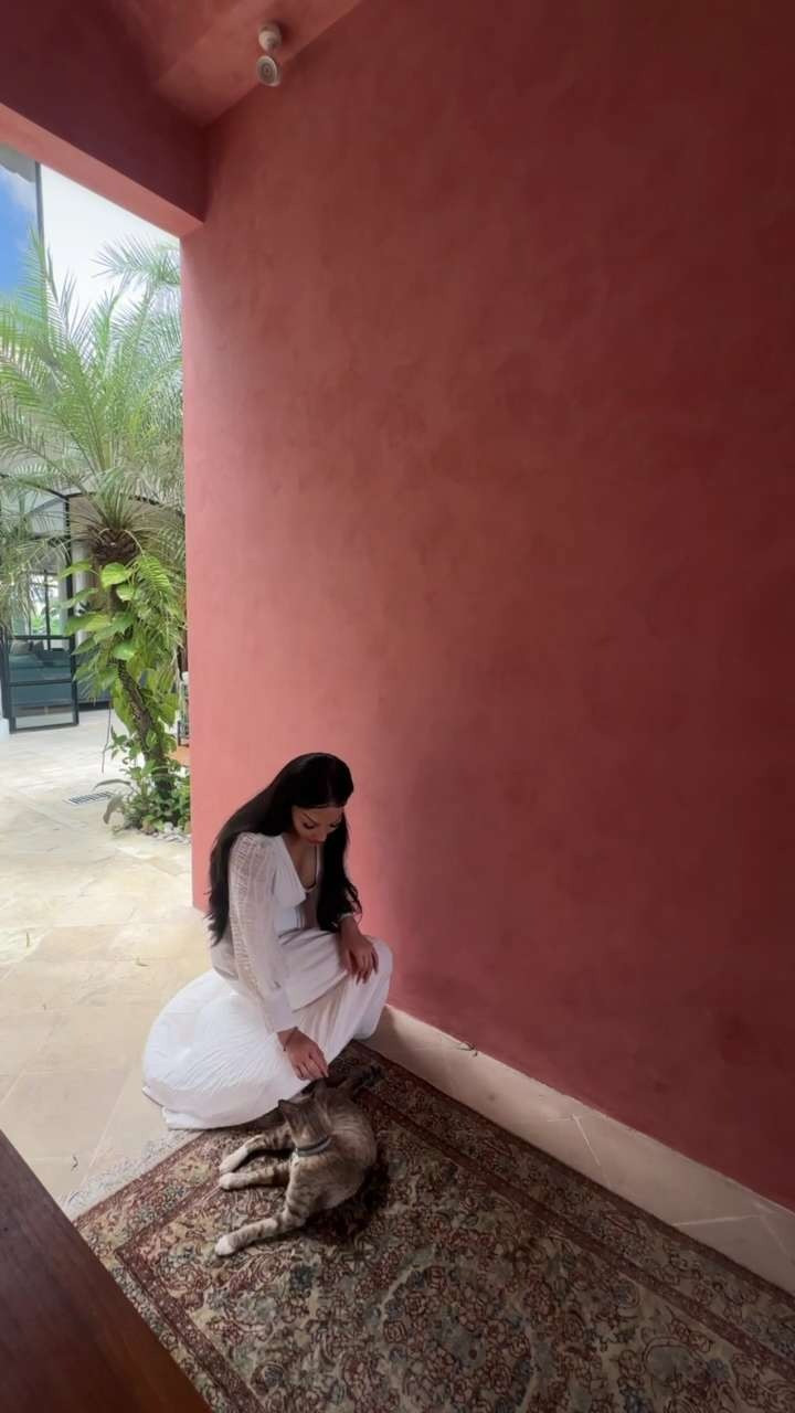 Keeping things simple ✨
Linked my go-to skincare picks on LTK. 

 #LTKgrwm #LTKootd #LTKselfcare