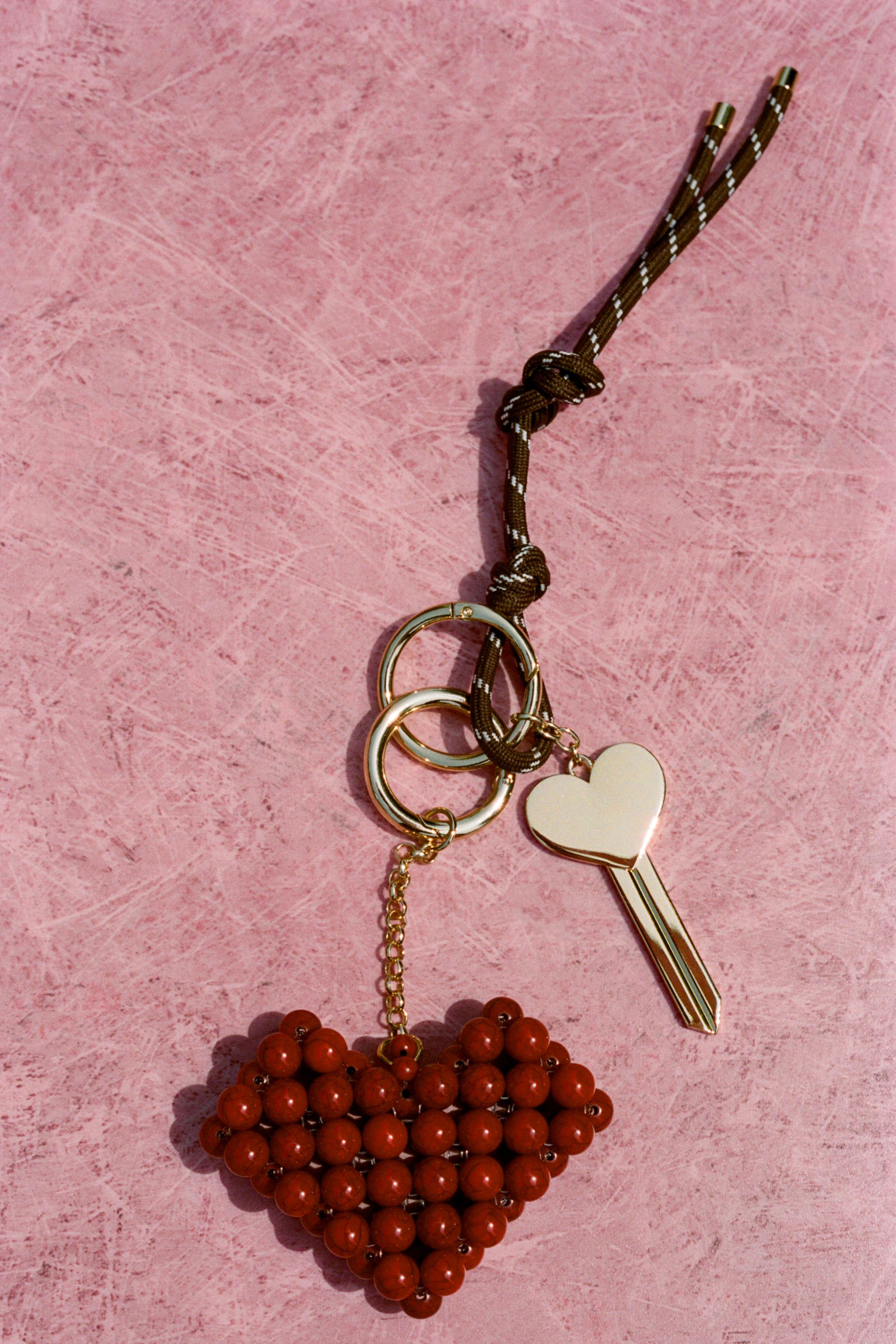 HEART MULTI-CHARM KEYRING | Zara UK