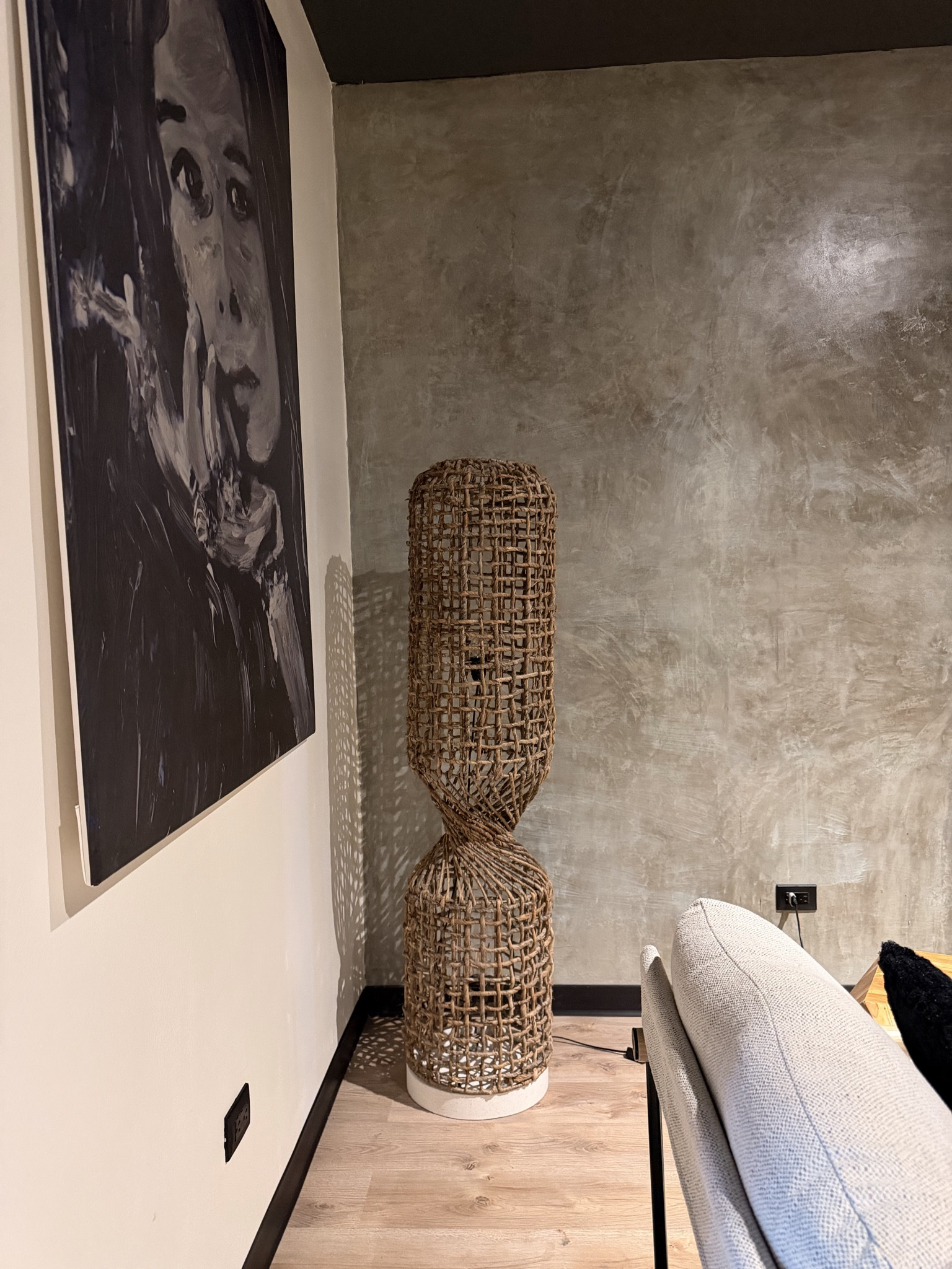 Lighting can completely change a space ✨
This sculptural rattan lamp adds warmth, texture, and such a beautiful organic vibe. I linked similar styles in my LTK.

#LTKSpringSale #LTKHome #LTKOver40