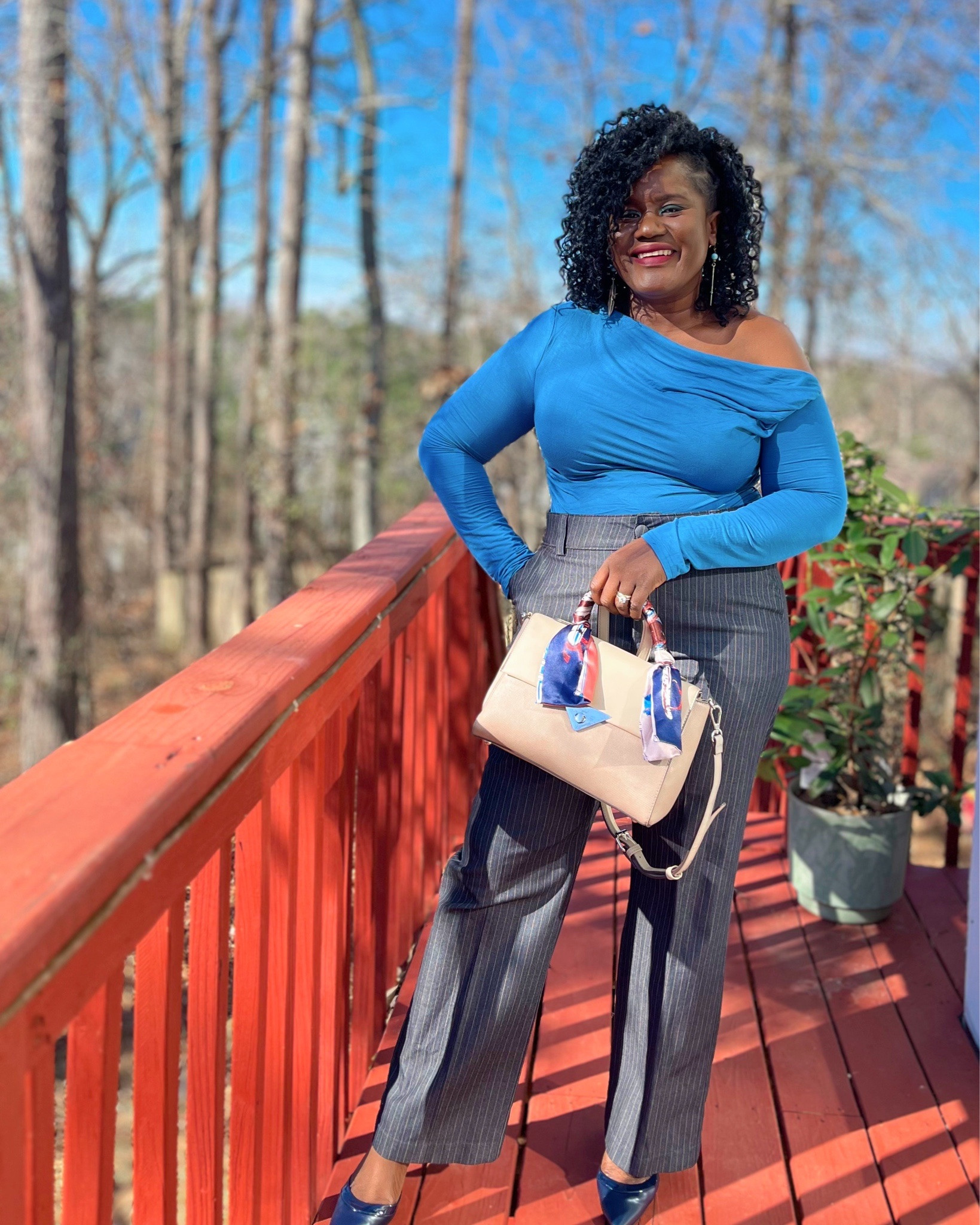 
This off-the-shoulder top instantly softens those pinstripe pants—polished, but never boring.

#LTKmomlife #LTKFindsUnder50 #LTKootd