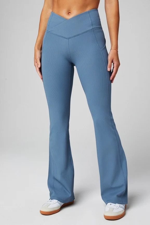 Oasis Rib HW Crossover Kick Flare | Fabletics Europe