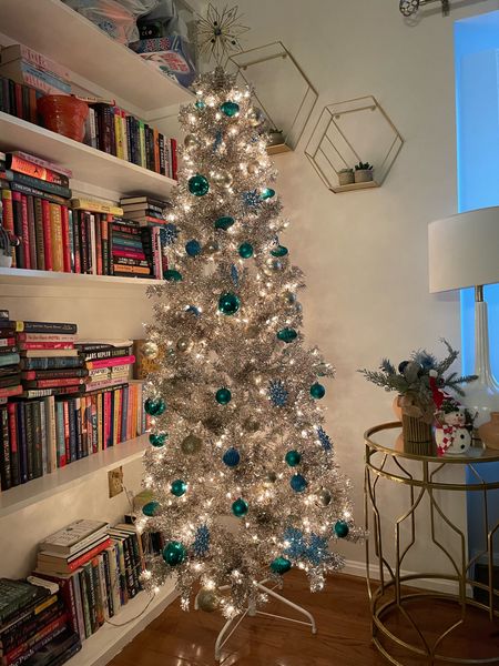 Christmas tree, Christmas decor, Christmas decor, gold tree, reading room

#LTKSeasonal #LTKHoliday #LTKhome