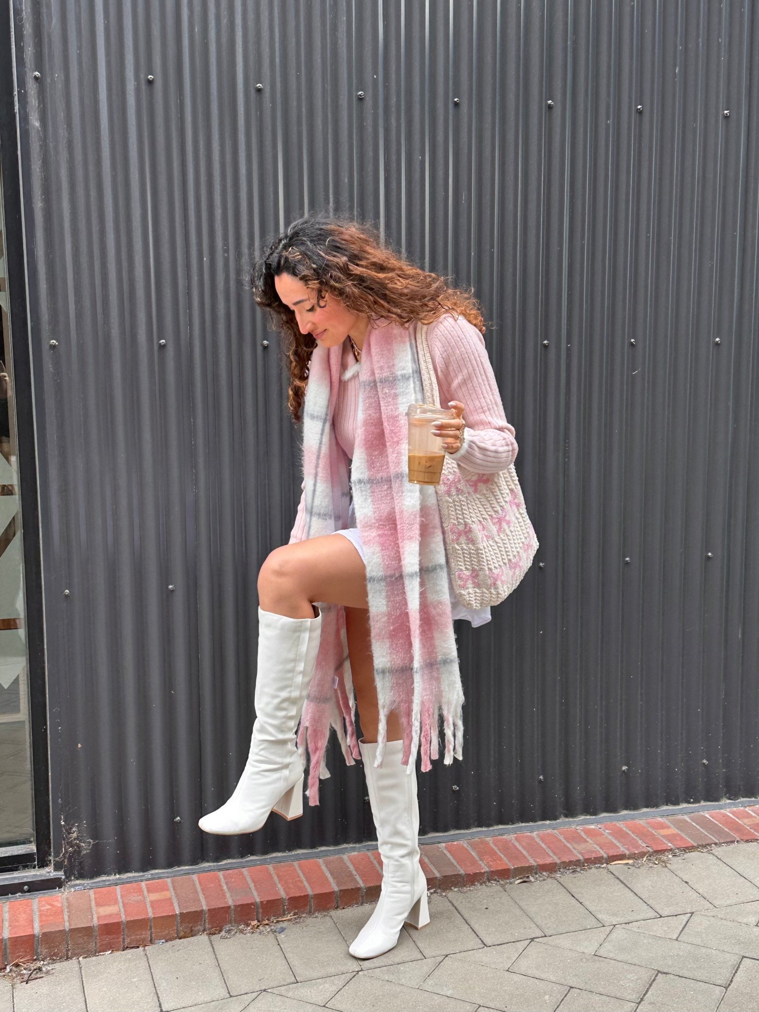 Coffee date OOTD💕

#LTKFindsUnder50 #LTKBeauty #LTKootd