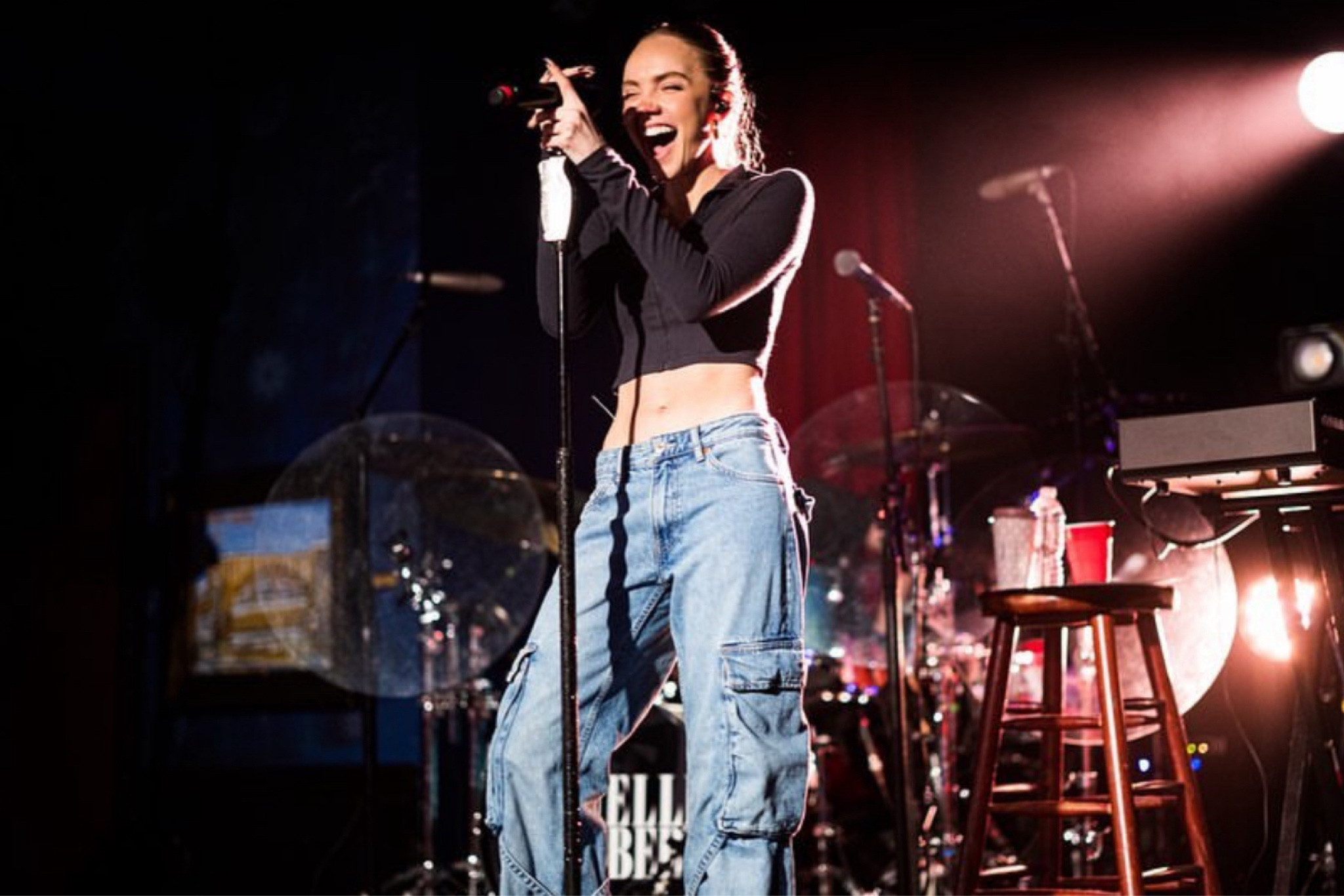 showtime! any baggy cargo jean will work here - linked a few options!